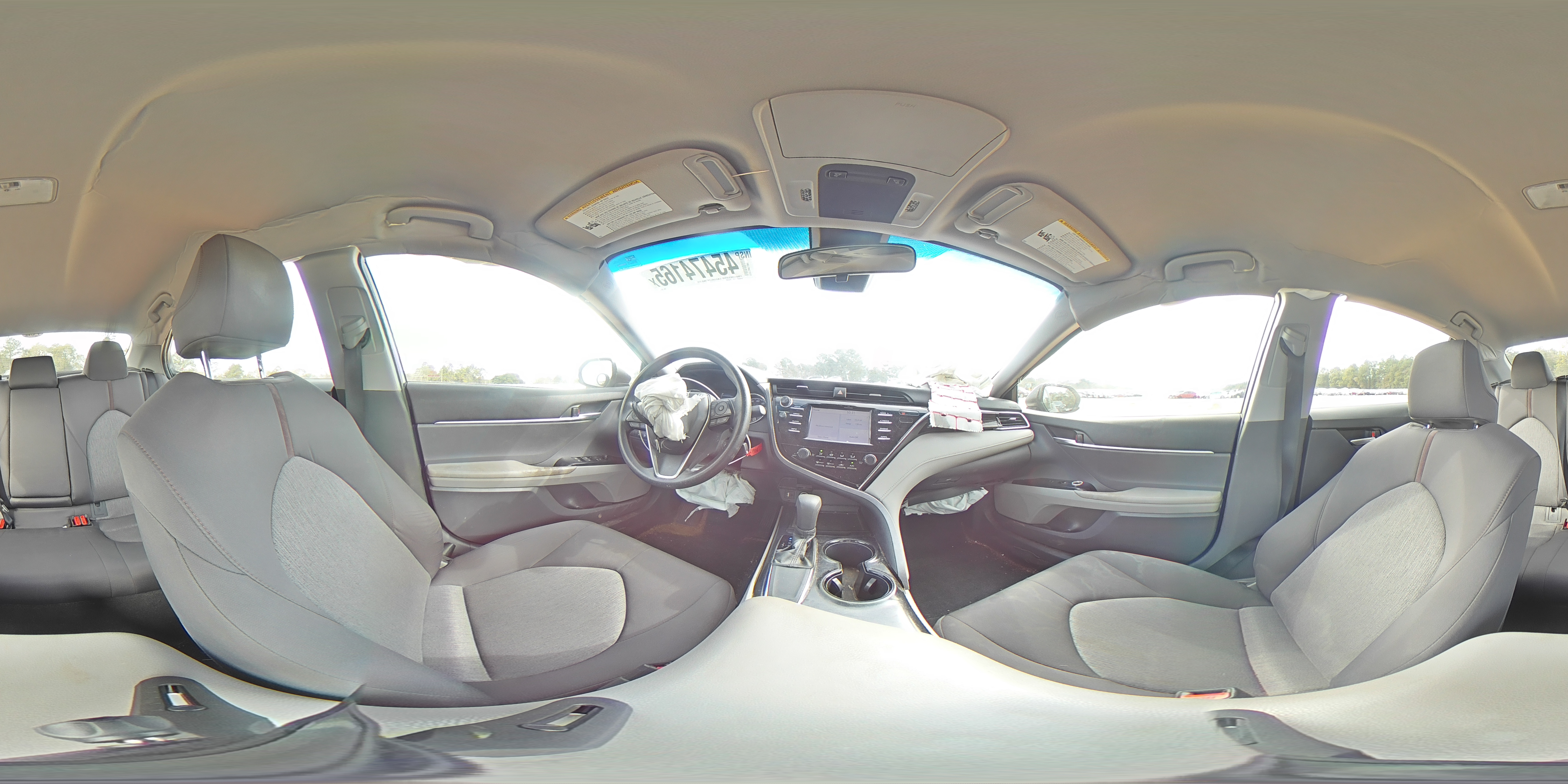 2018 Toyota Camry - Image 13