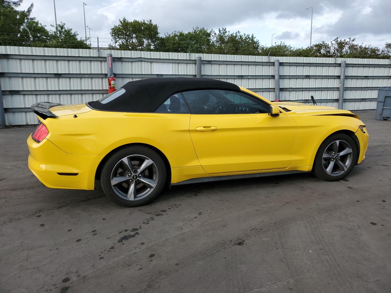 2015 Ford Mustang - Image 3