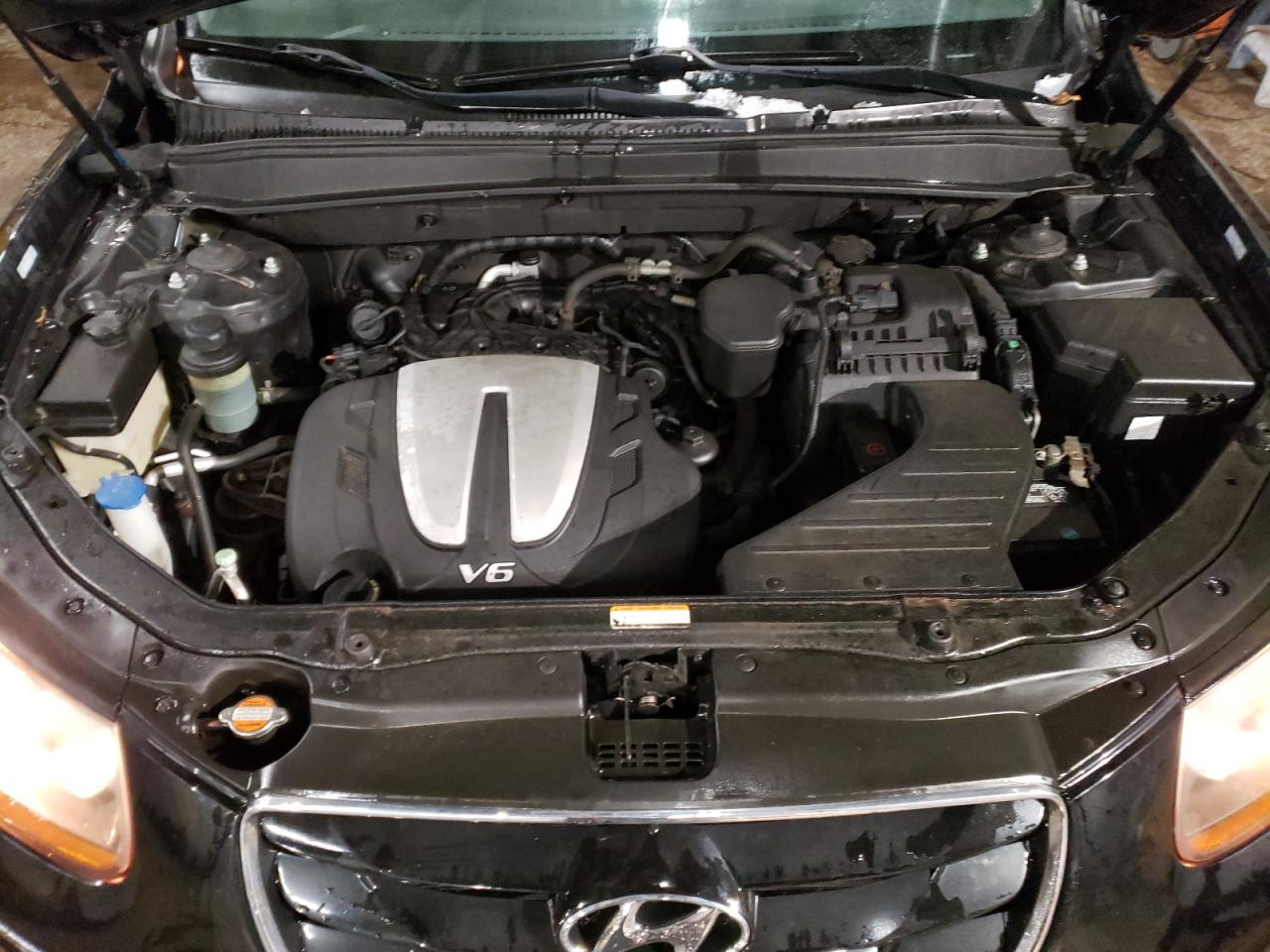2011 Hyundai Santa Fe - Image 12