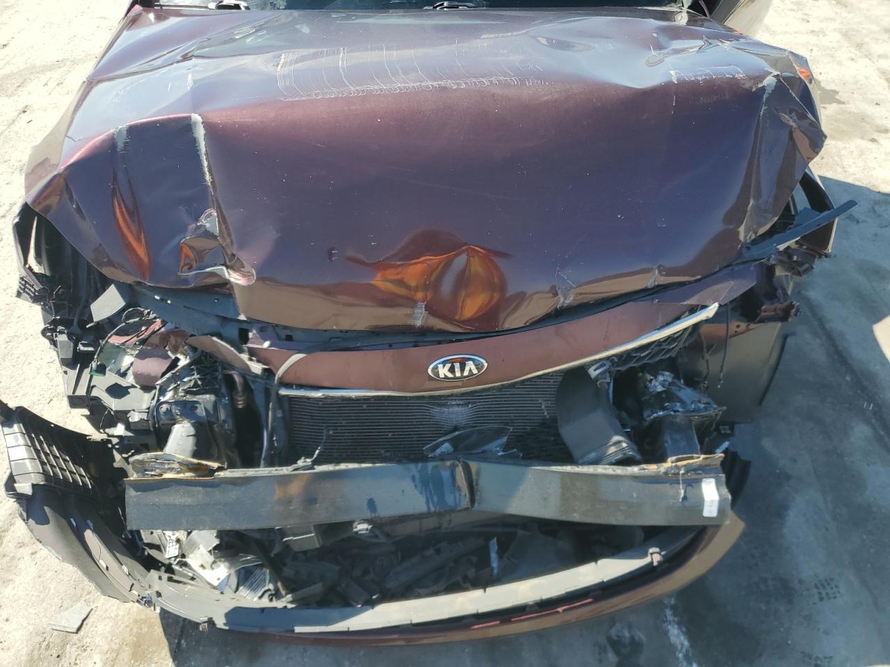 2016 Kia Optima - Image 11