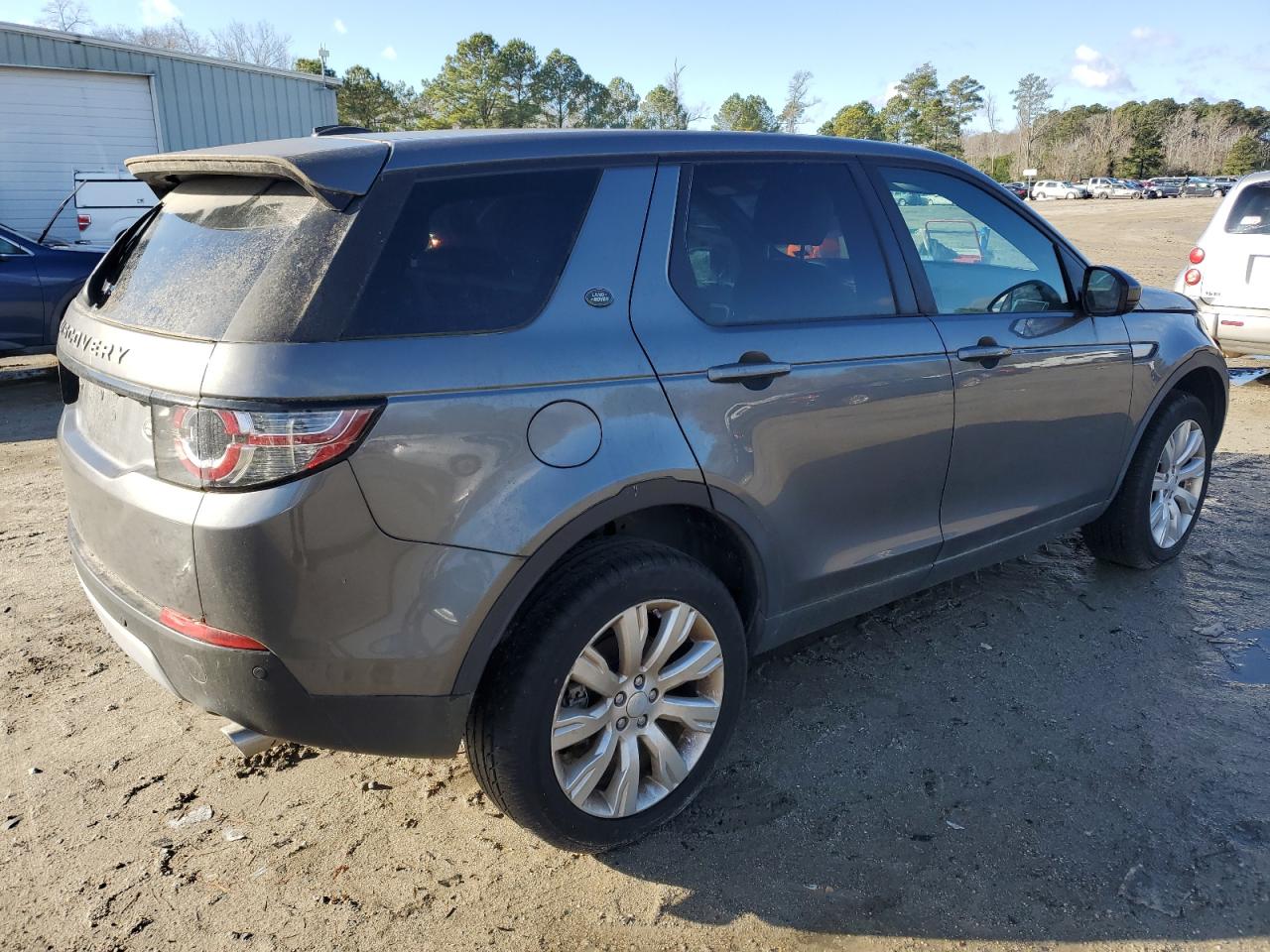 2015 Land Rover Discovery - Image 3