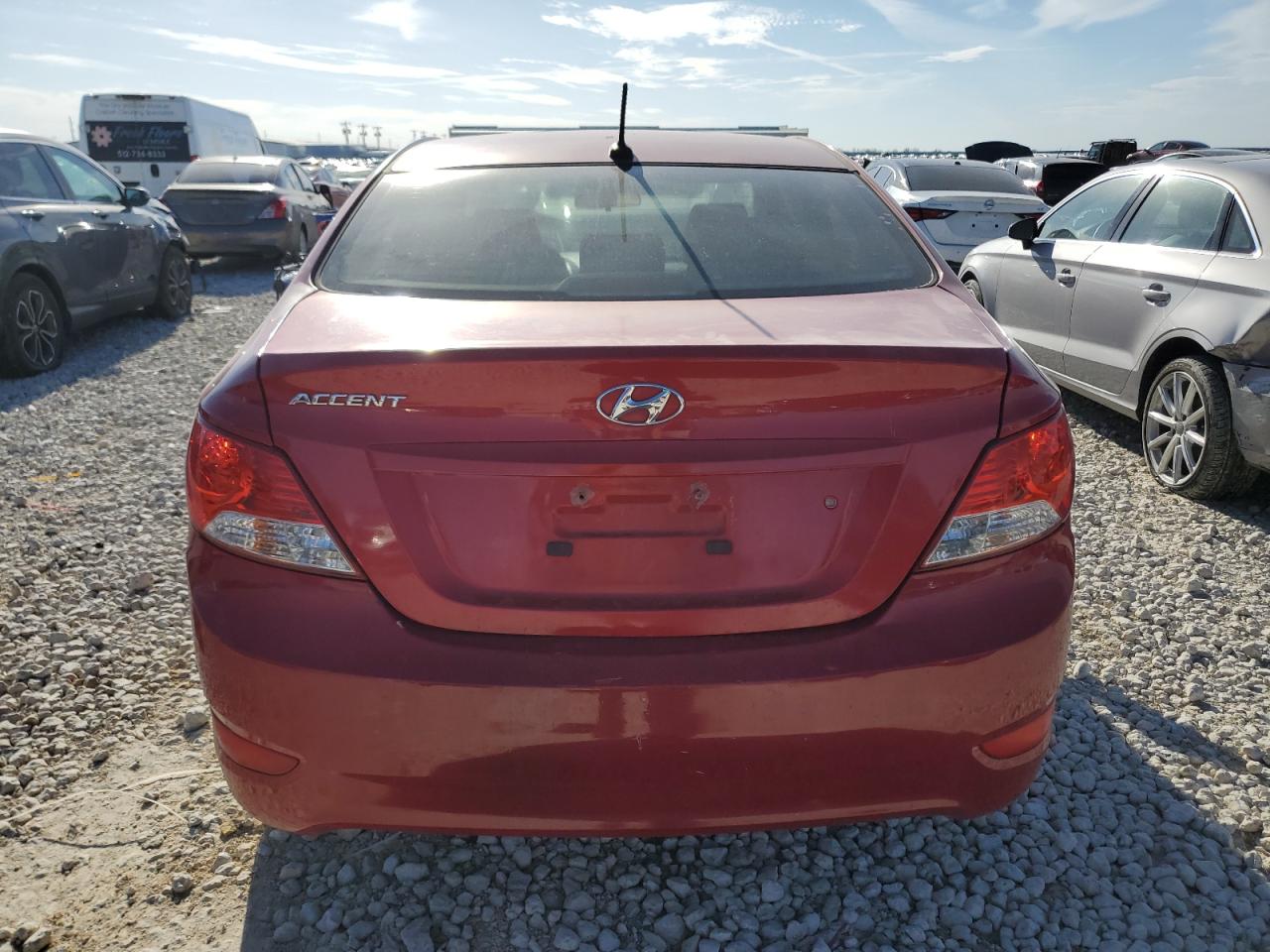 2014 Hyundai Accent - Image 6