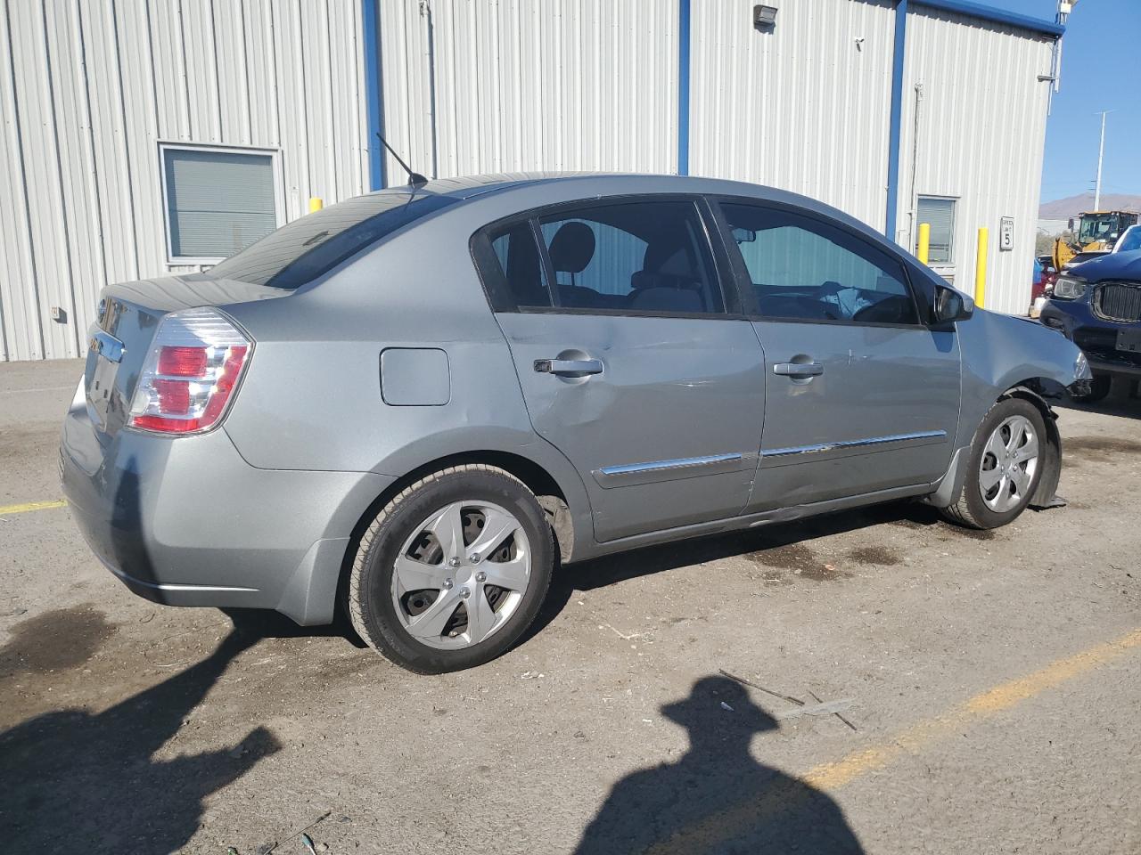 2010 Nissan Sentra - Image 3