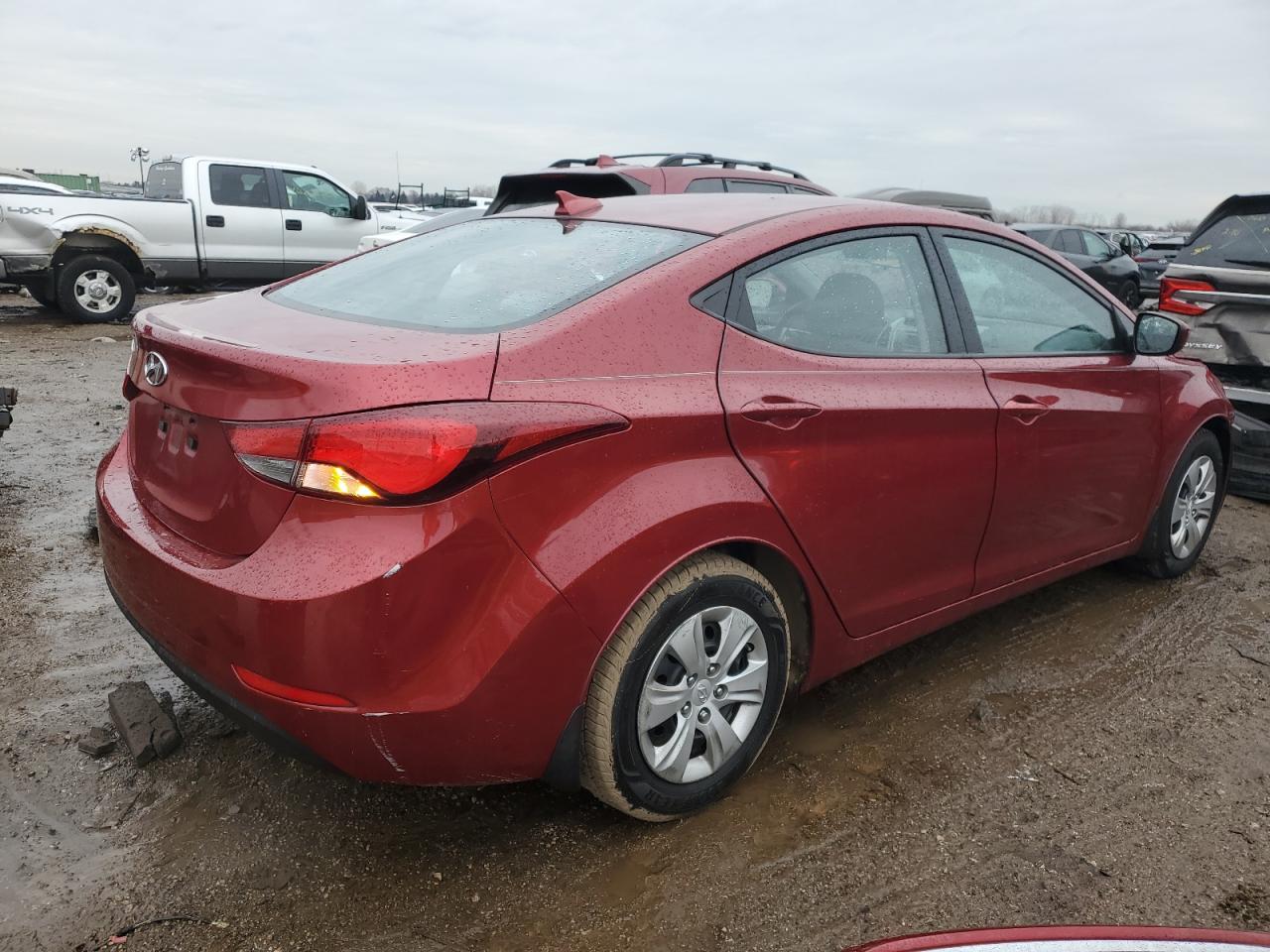 2016 Hyundai Elantra - Image 3
