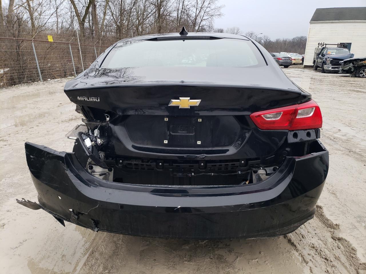 2022 Chevrolet Malibu - Image 6