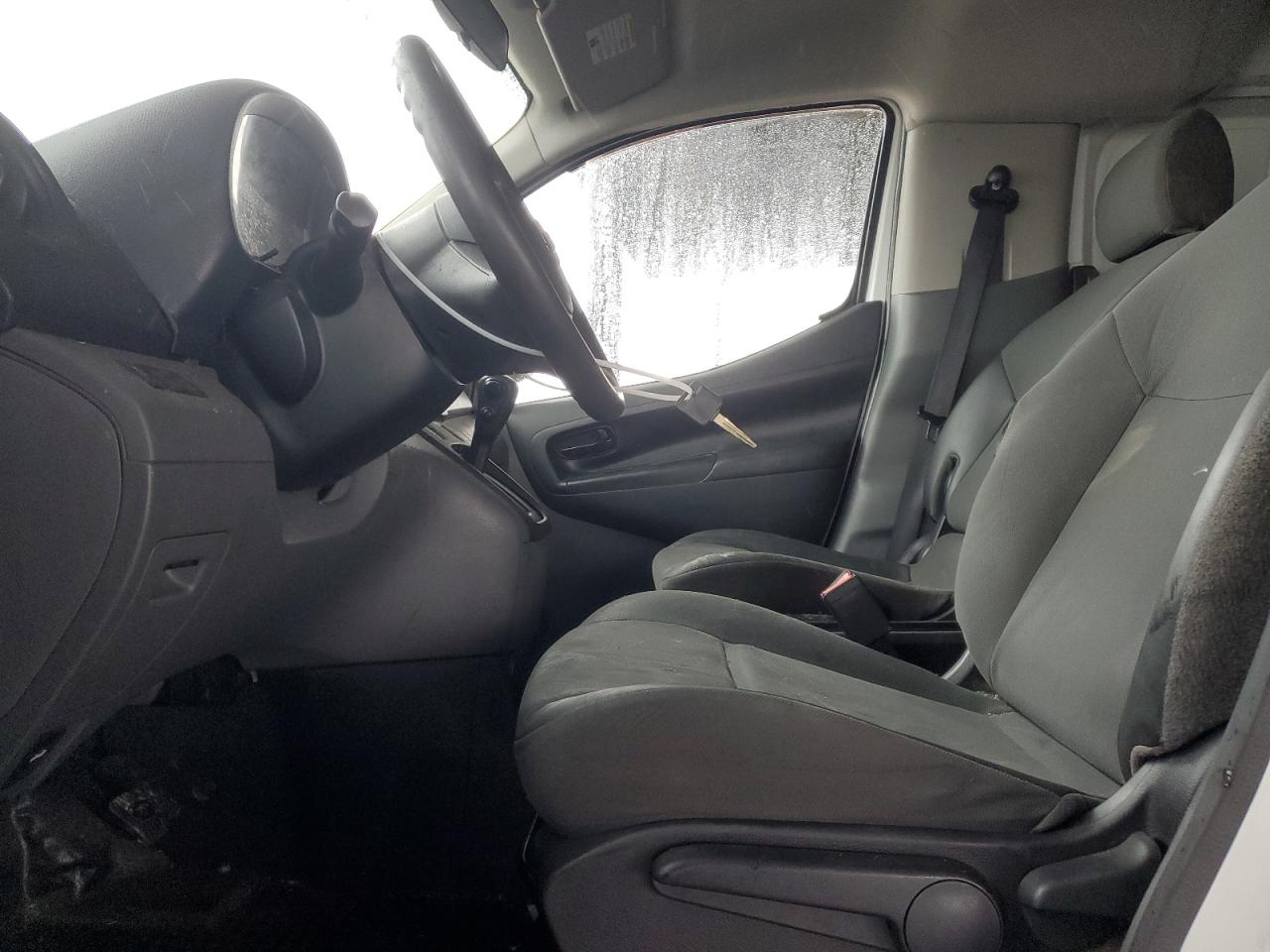 2015 Nissan NV - Image 7