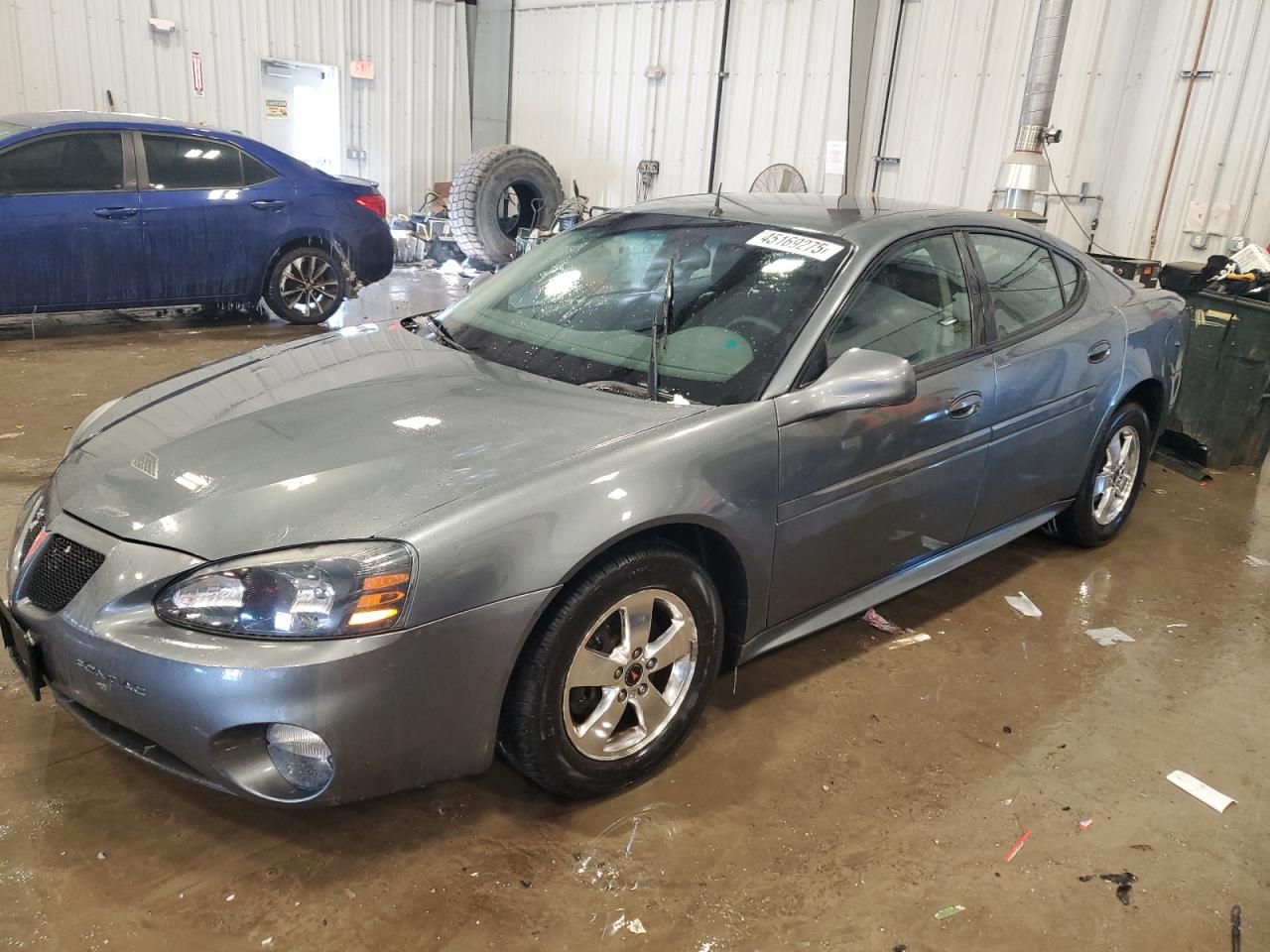 2005 Pontiac Grand Prix - Image 1