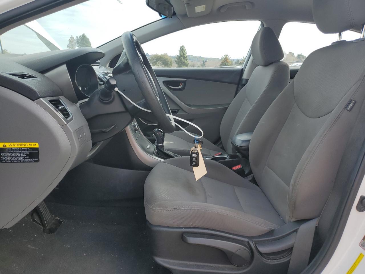 2016 Hyundai Elantra - Image 7