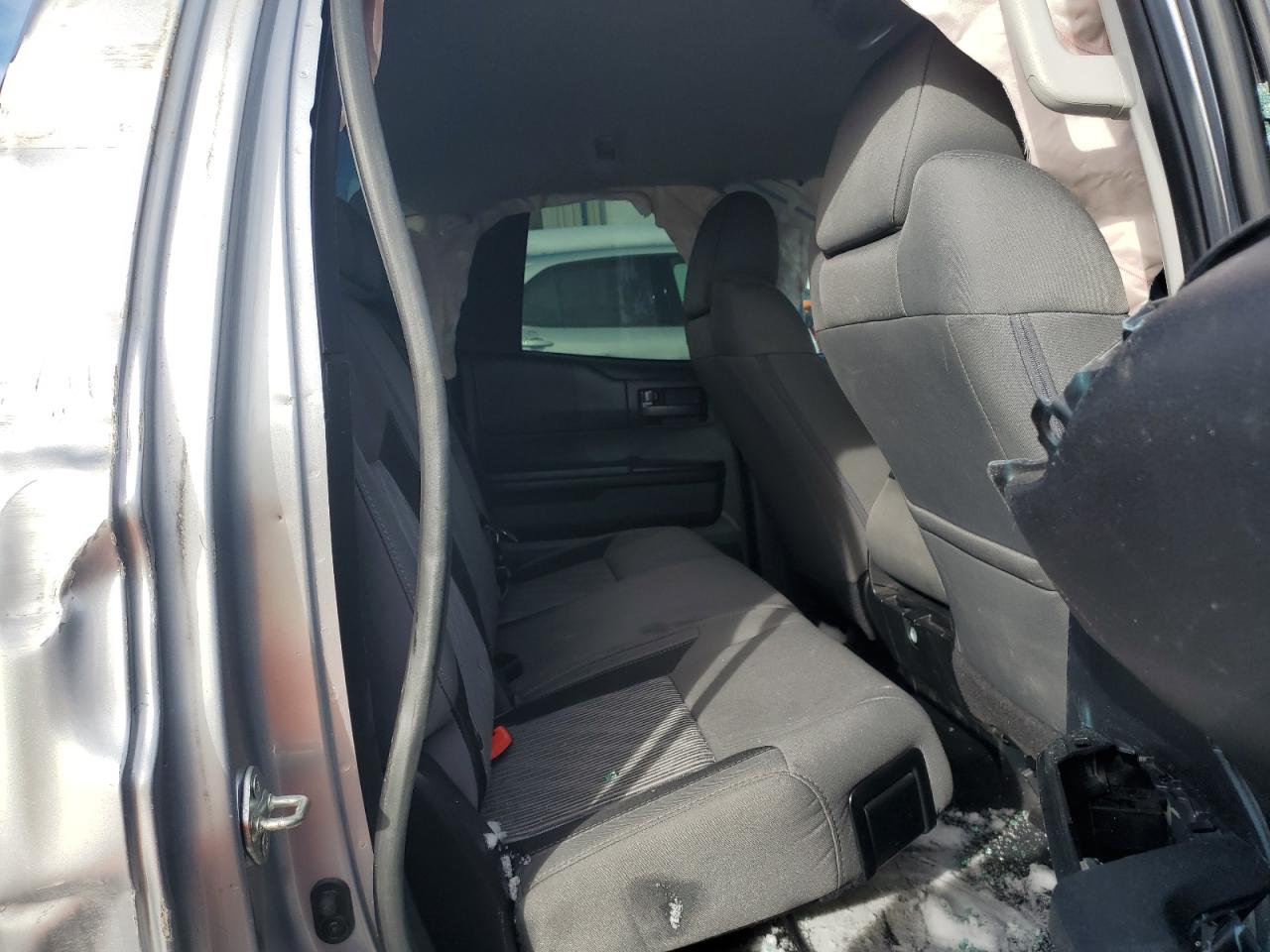 2014 Toyota Tundra - Image 10