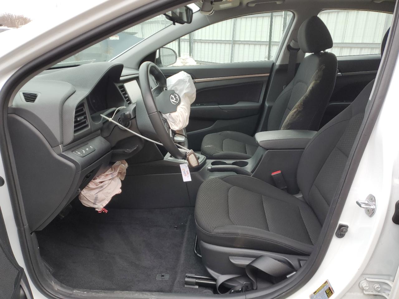 2020 Hyundai Elantra - Image 7