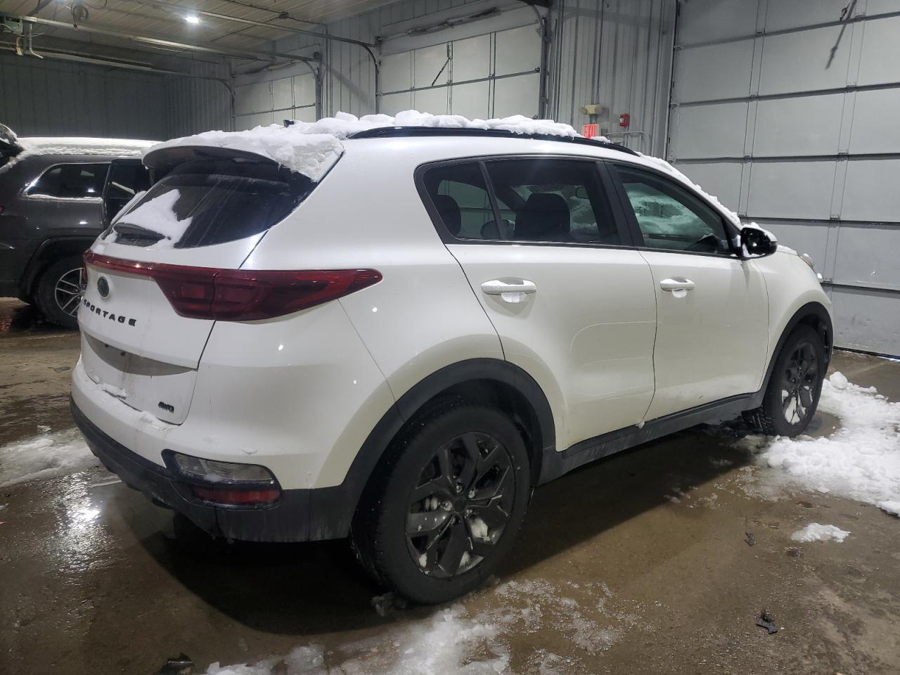 2021 Kia Sportage - Image 3