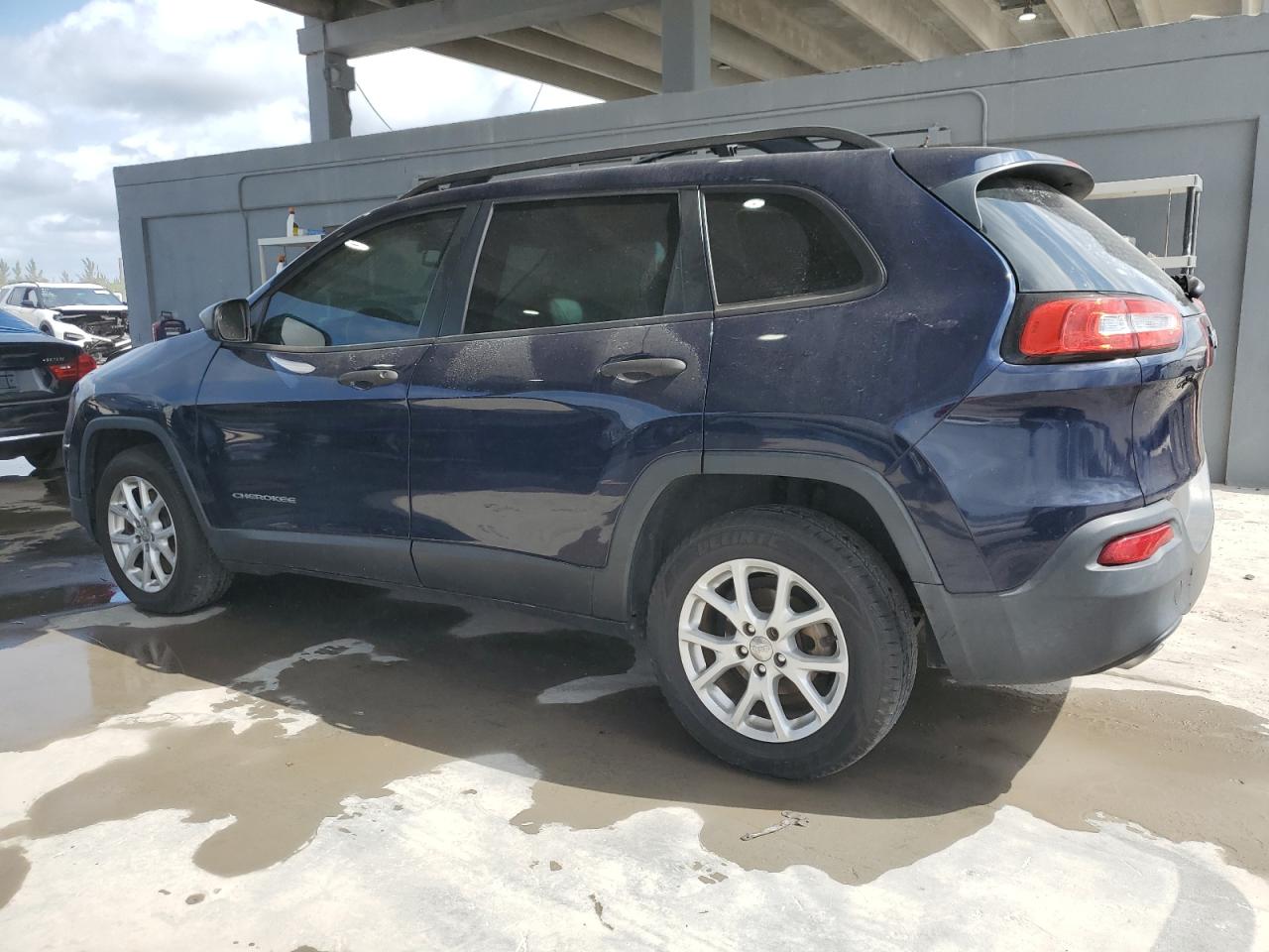 2015 Jeep Grand Cherokee - Image 2