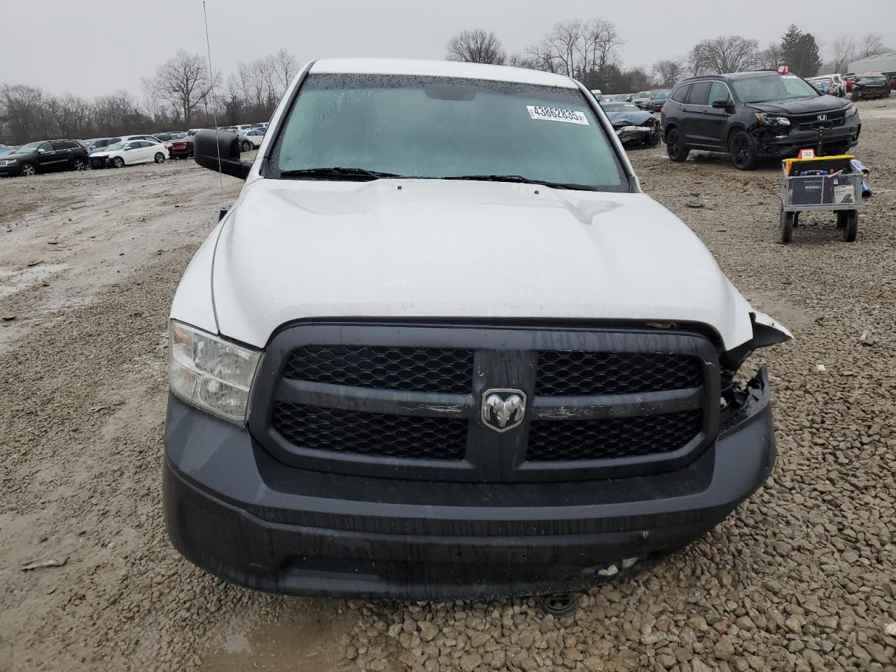 2016 RAM 1500 - Image 5
