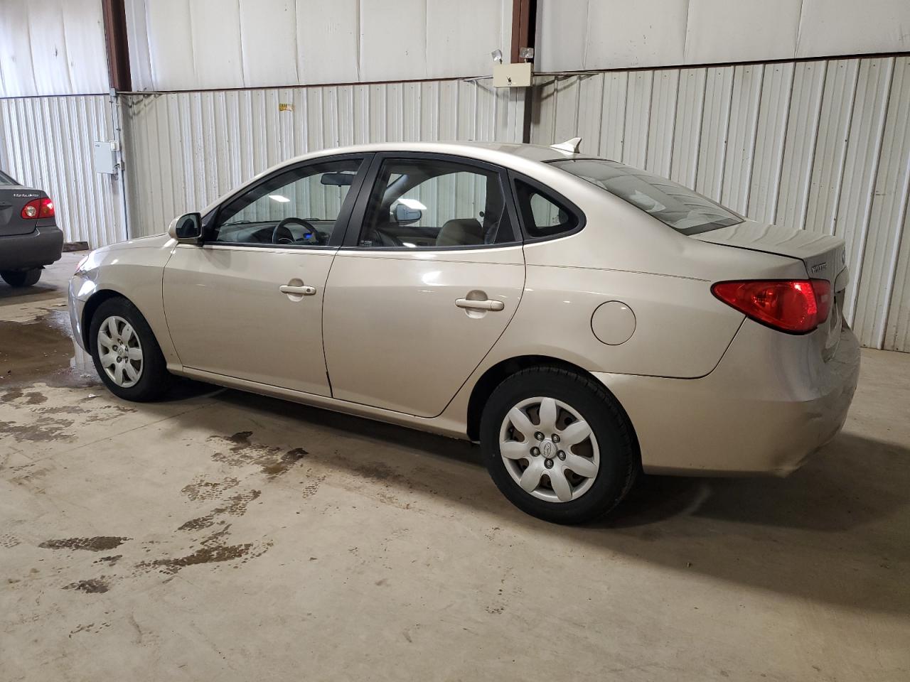 2009 Hyundai Elantra - Image 2
