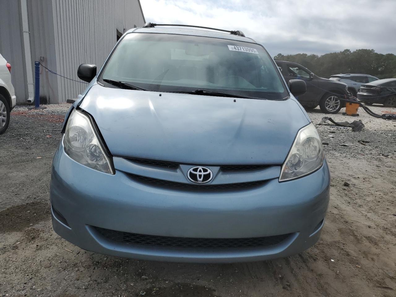 2008 Toyota Sienna - Image 5