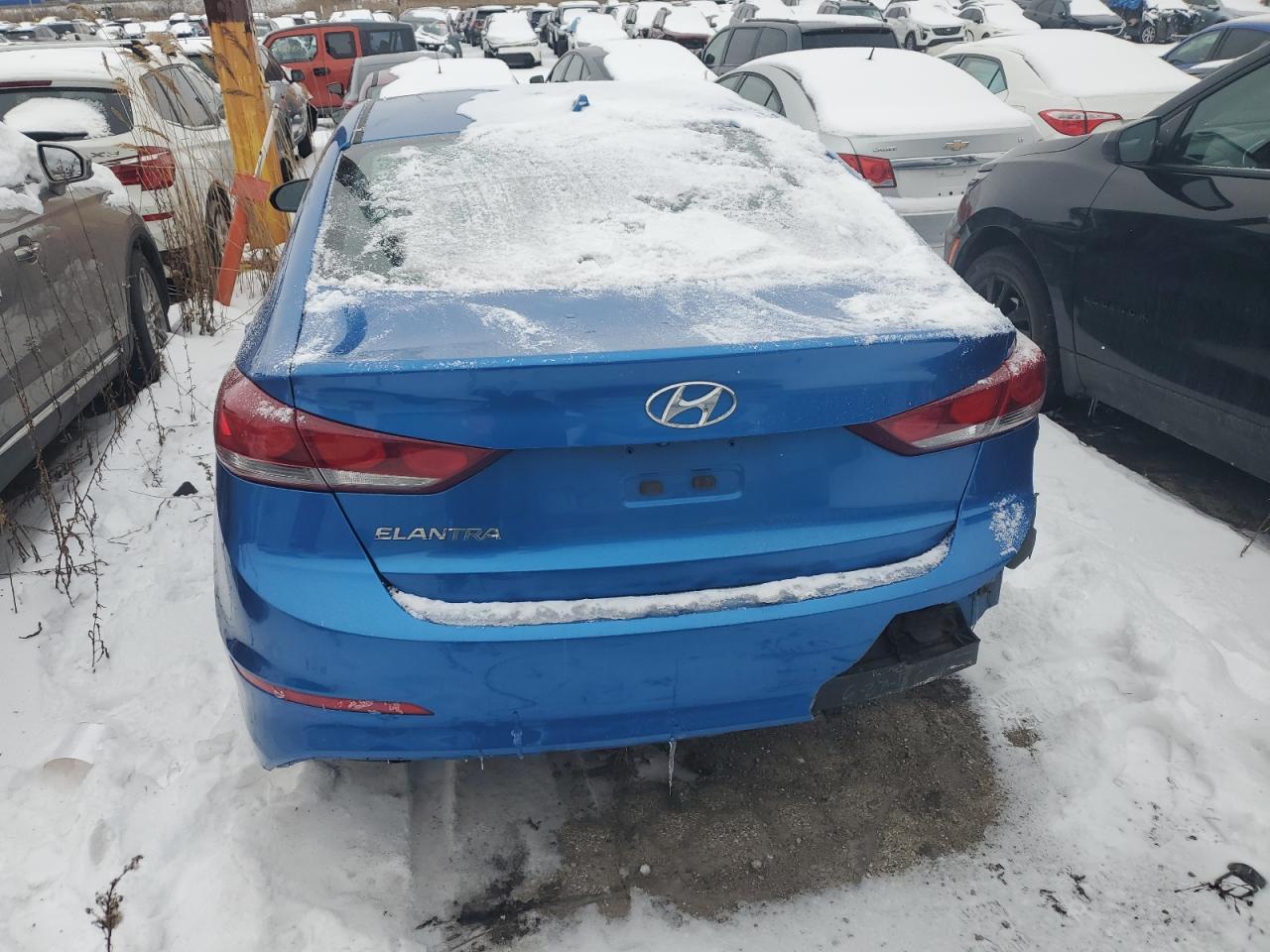 2018 Hyundai Elantra - Image 6