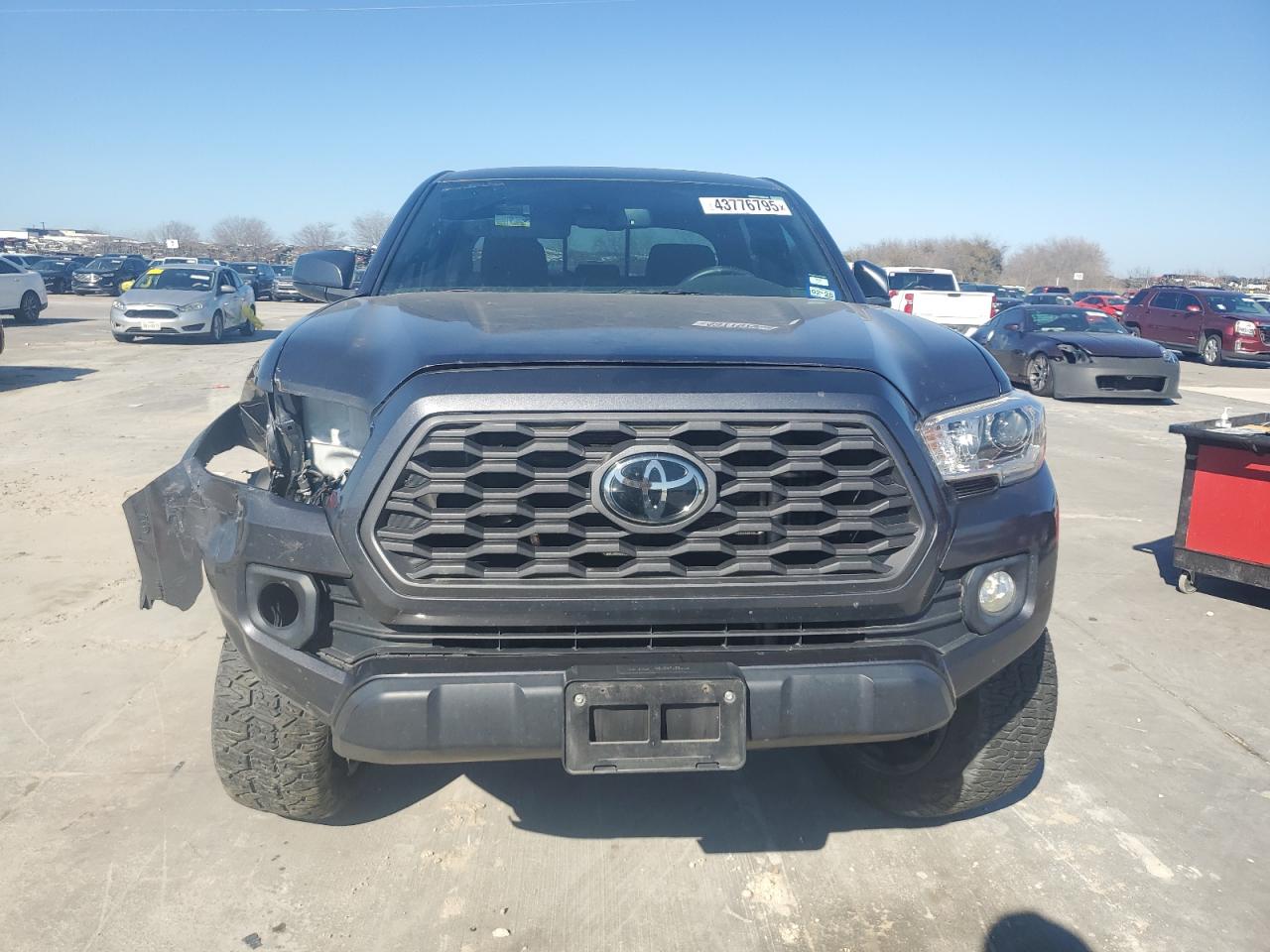 2020 Toyota Tacoma - Image 5