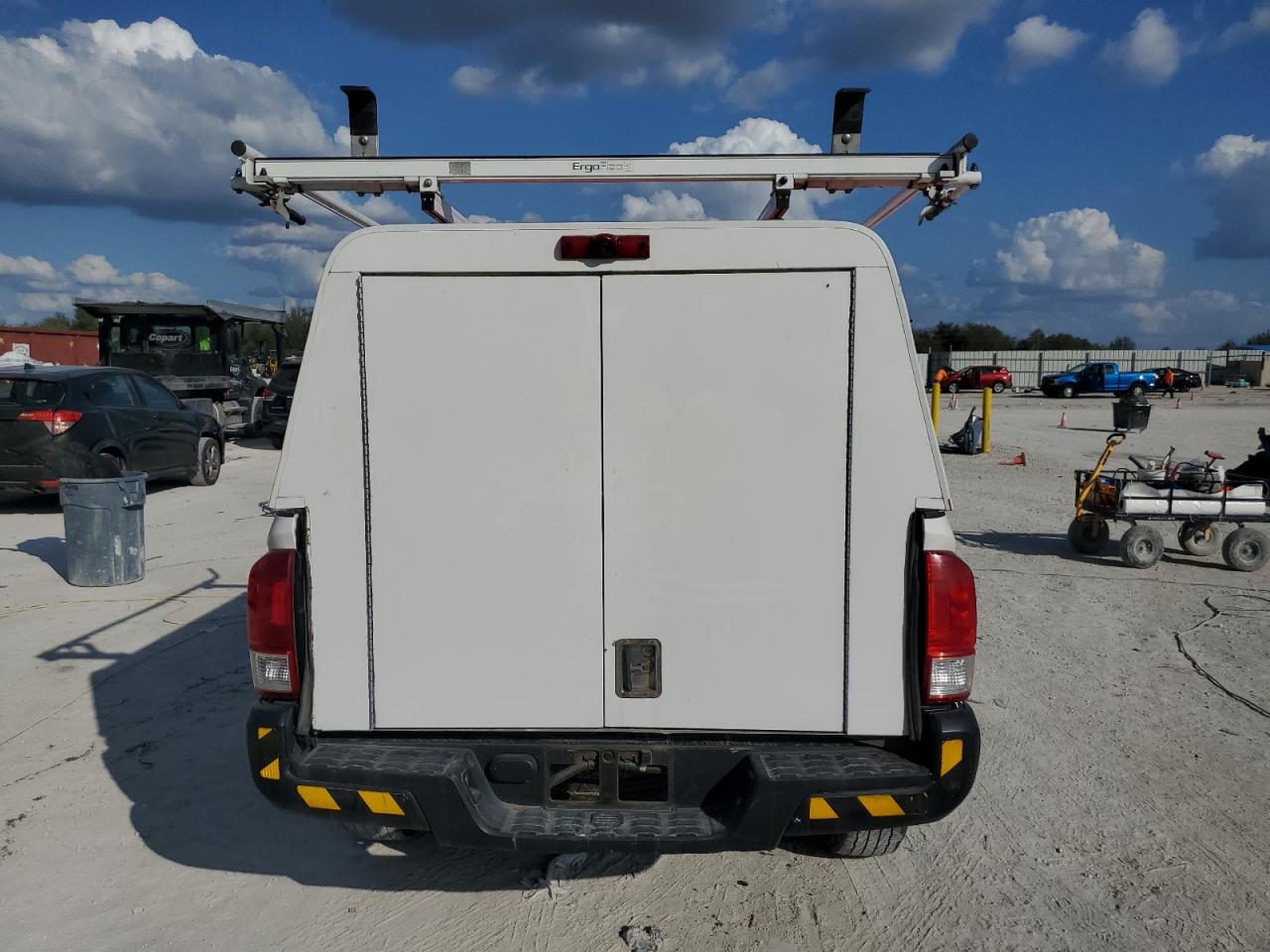 2016 Toyota Tacoma - Image 6