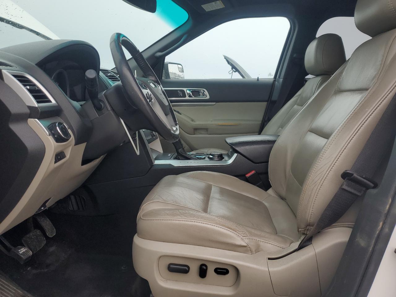 2012 Ford Explorer - Image 7