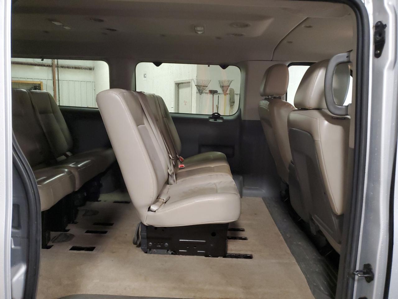 2015 Nissan NV - Image 11