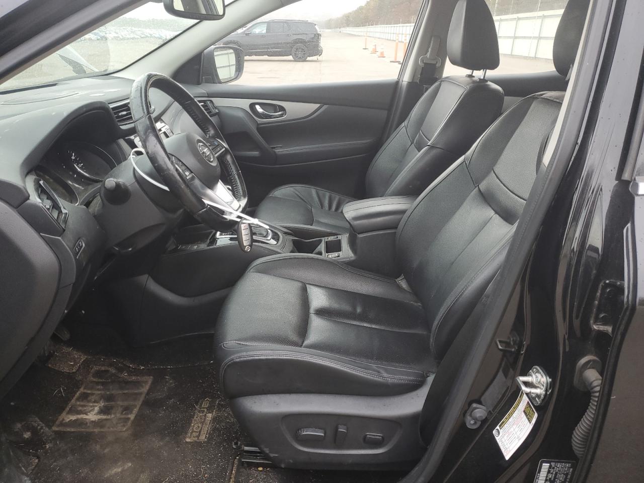 2020 Nissan Rogue - Image 7