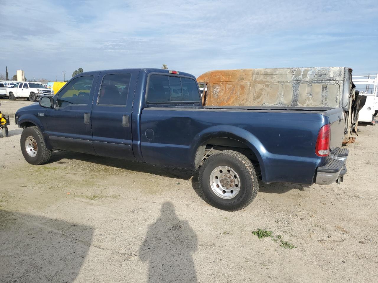 2001 Ford F250 - Image 2