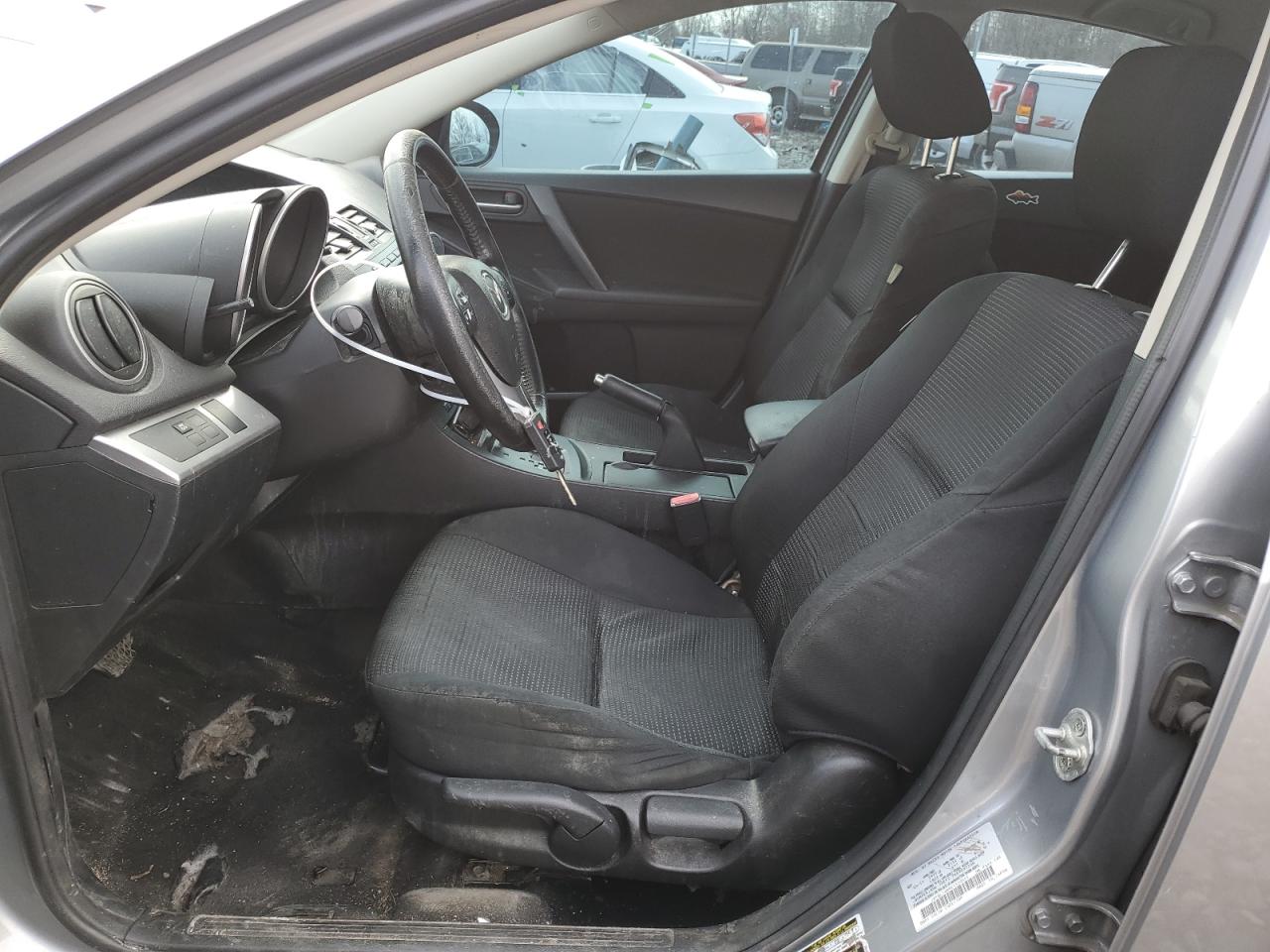 2012 Mazda 3 - Image 7