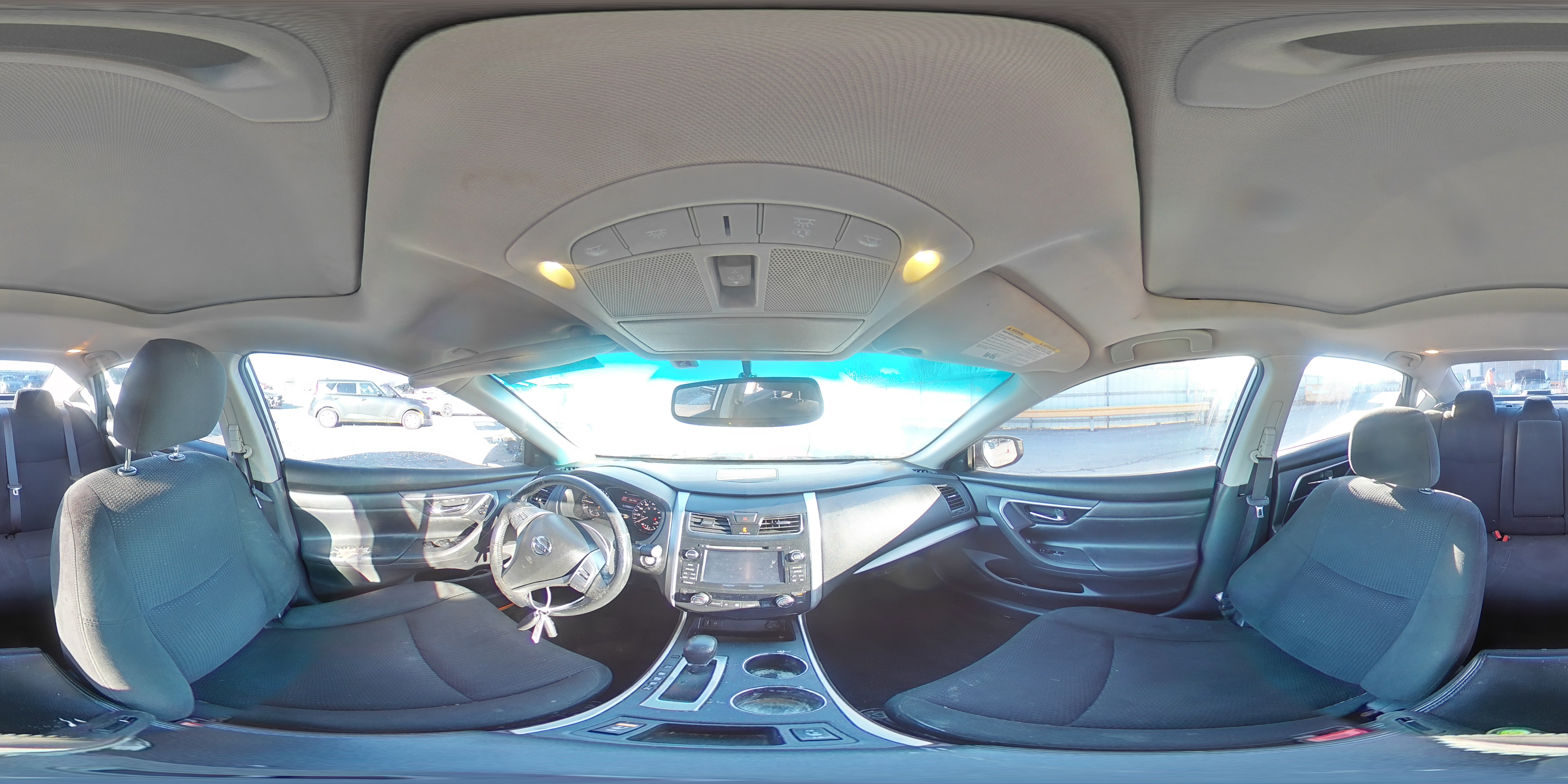 2015 Nissan Altima - Image 14