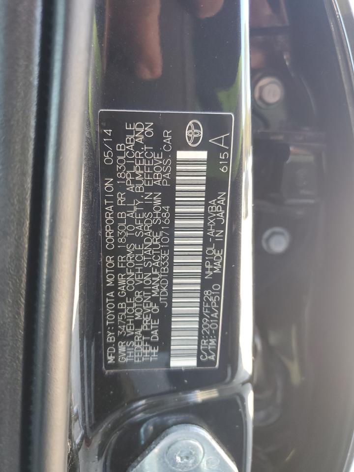 2014 Toyota Prius - Image 14