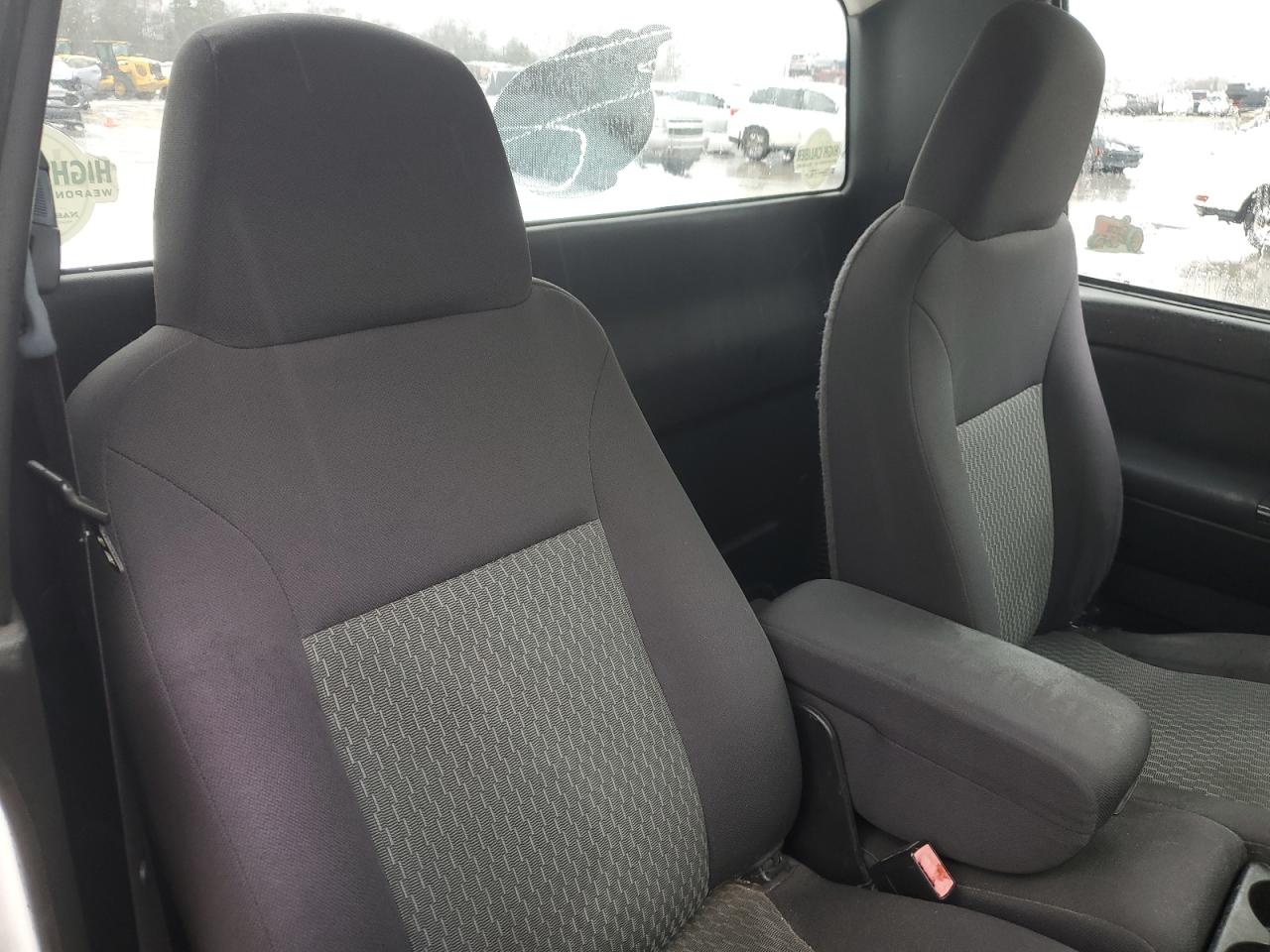 2010 Chevrolet Colorado - Image 11