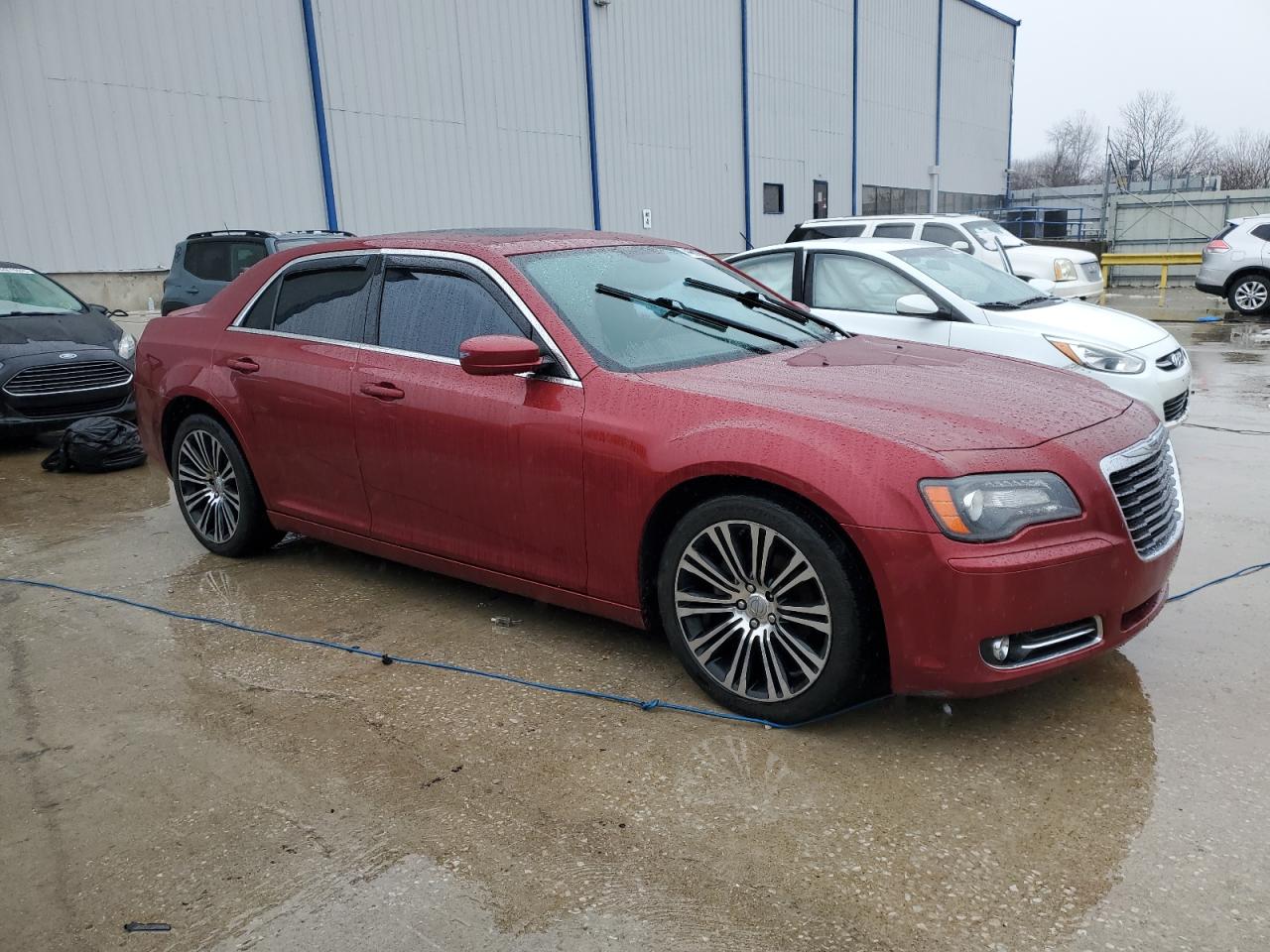 2014 Chrysler 300 - Image 4