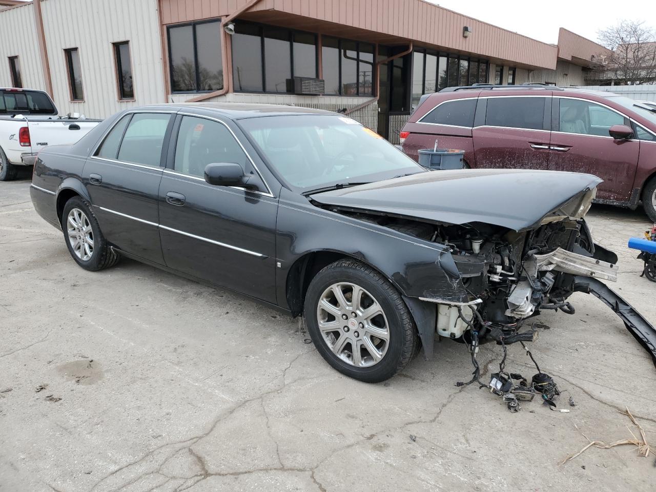 2008 Cadillac DTS - Image 4