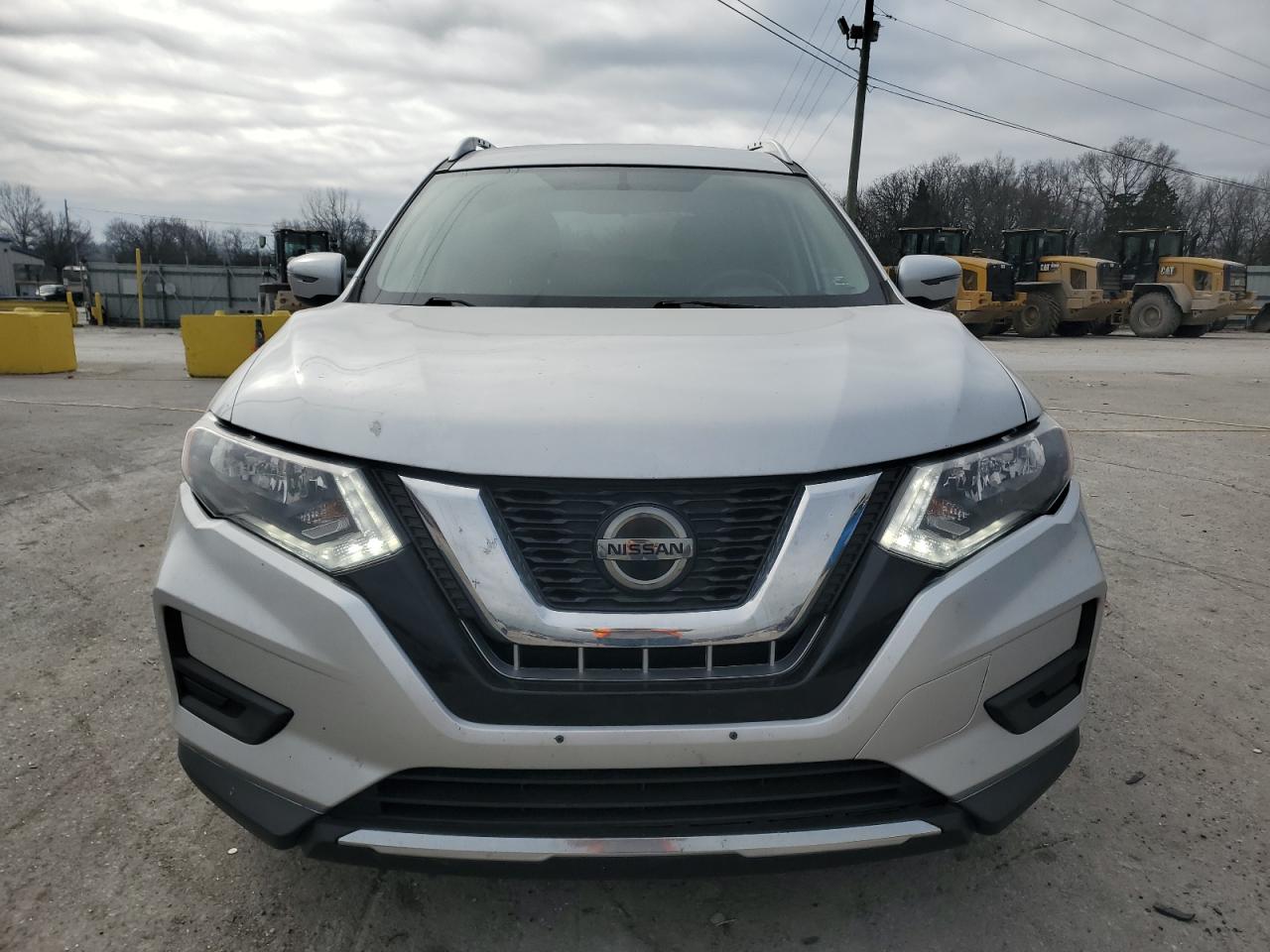 2018 Nissan Rogue - Image 5