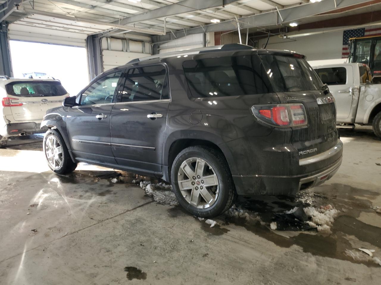 2016 GMC Acadia - Image 2