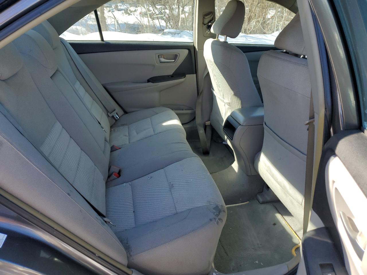 2015 Toyota Camry - Image 10