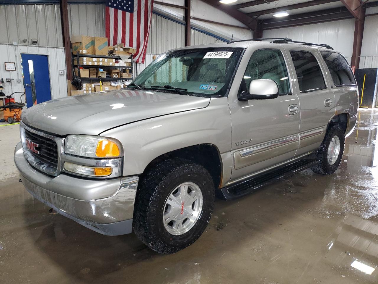 2002 GMC Yukon - Image 1