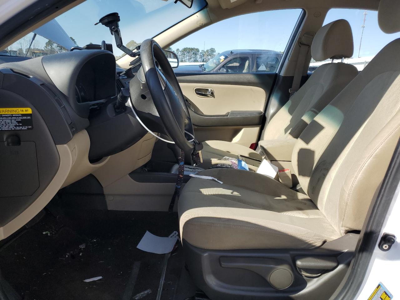 2010 Hyundai Elantra - Image 7