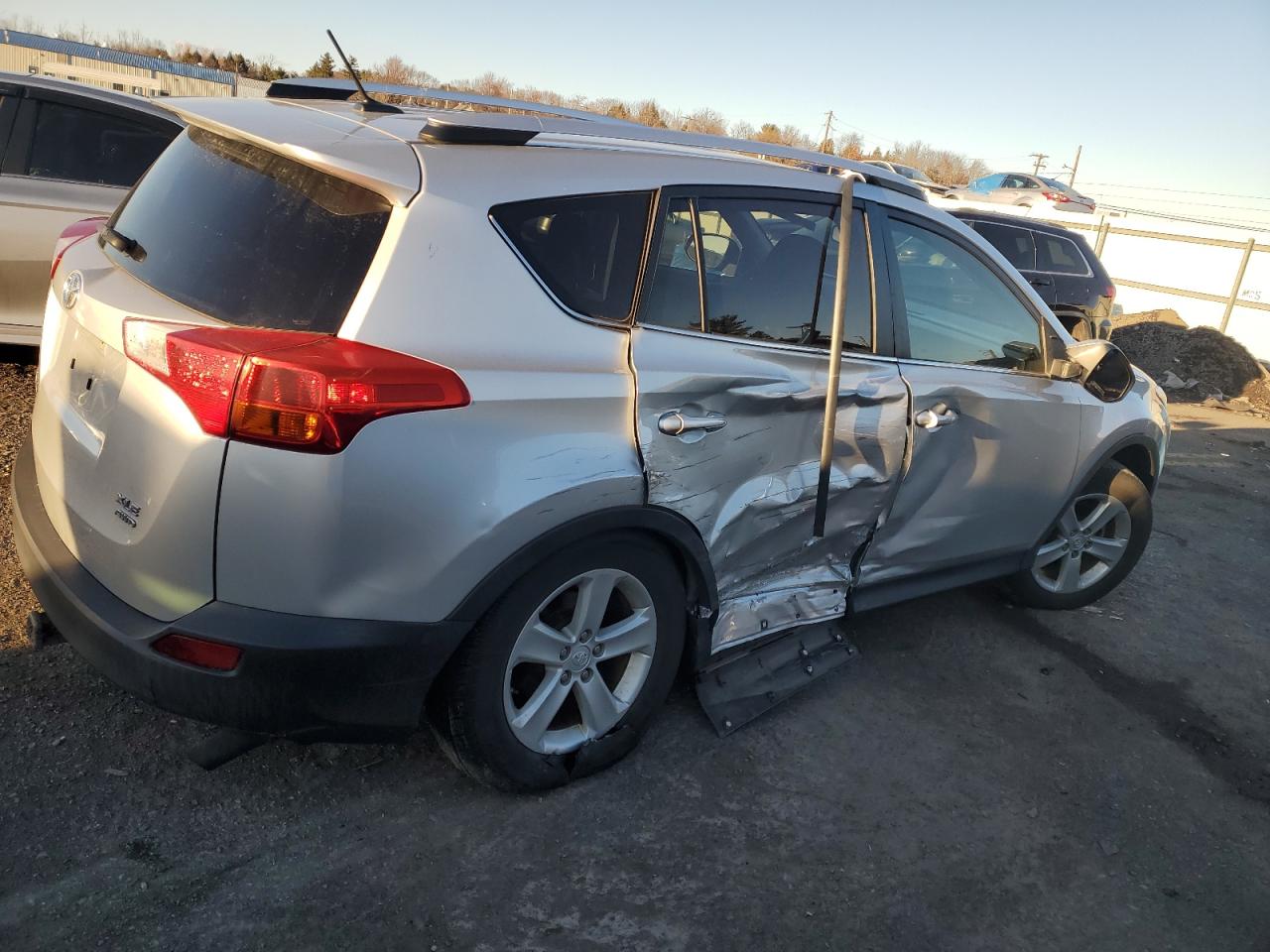 2014 Toyota RAV 4 - Image 3