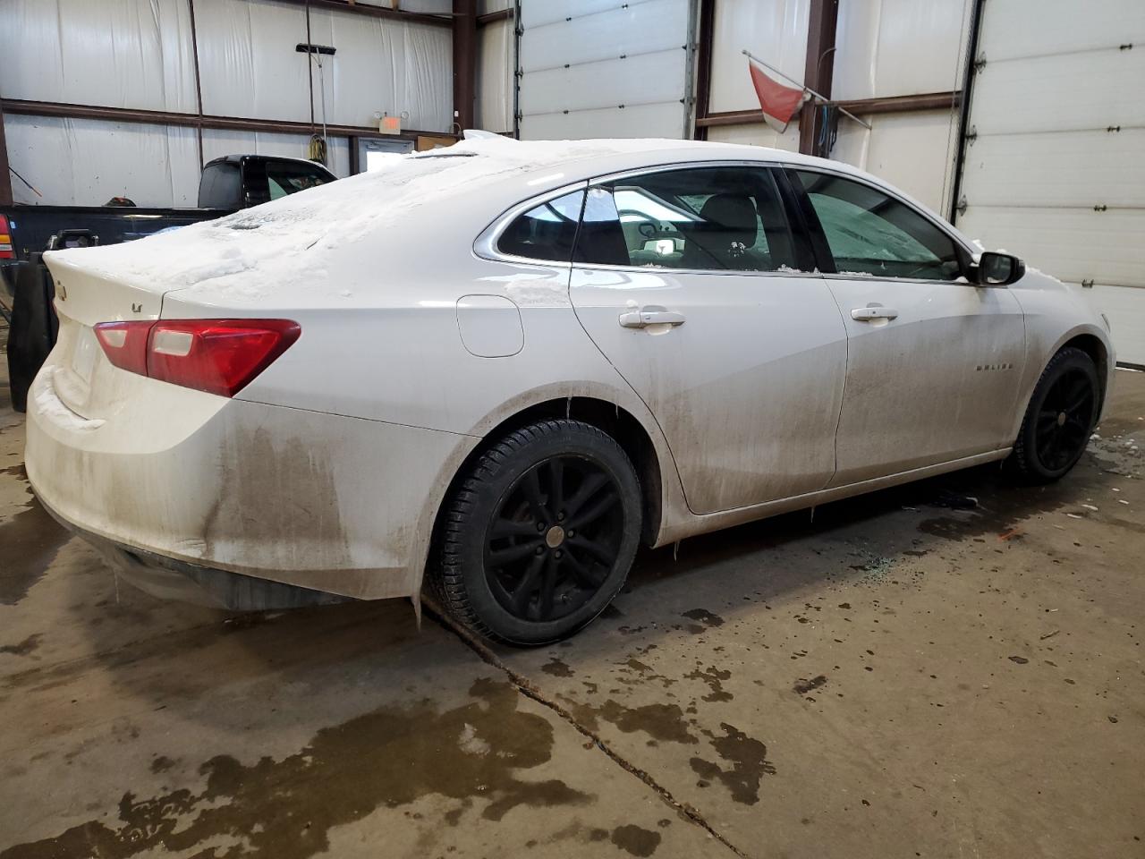 2016 Chevrolet Malibu - Image 3