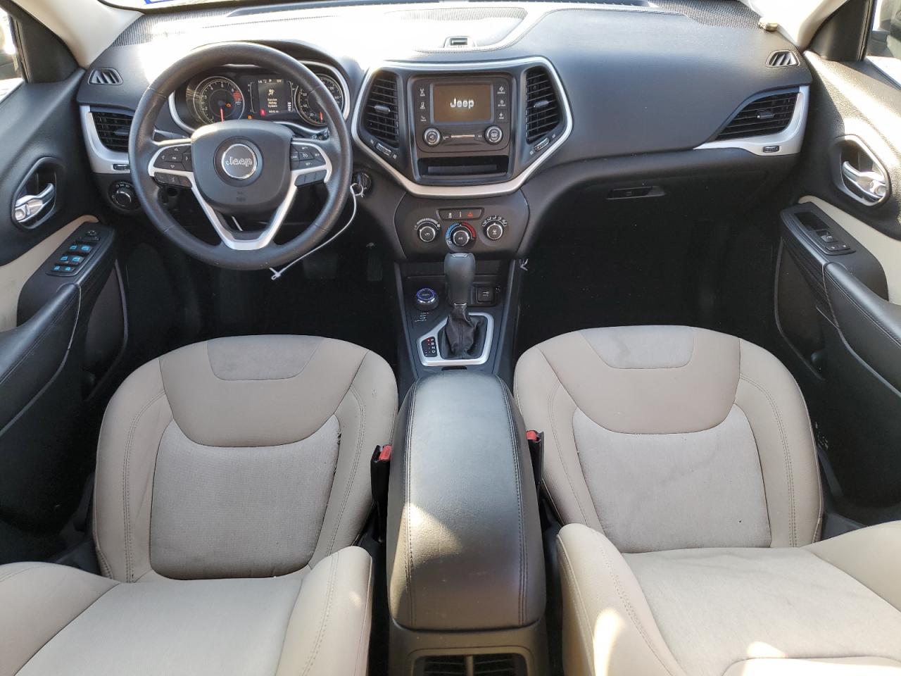2016 Jeep Grand Cherokee - Image 8