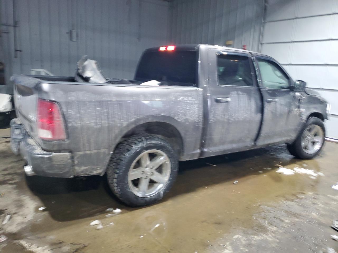 2018 RAM 1500 - Image 3