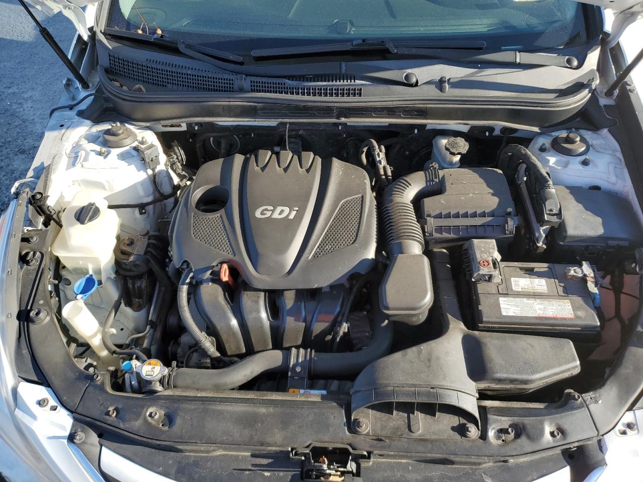2014 Hyundai Sonata - Image 13