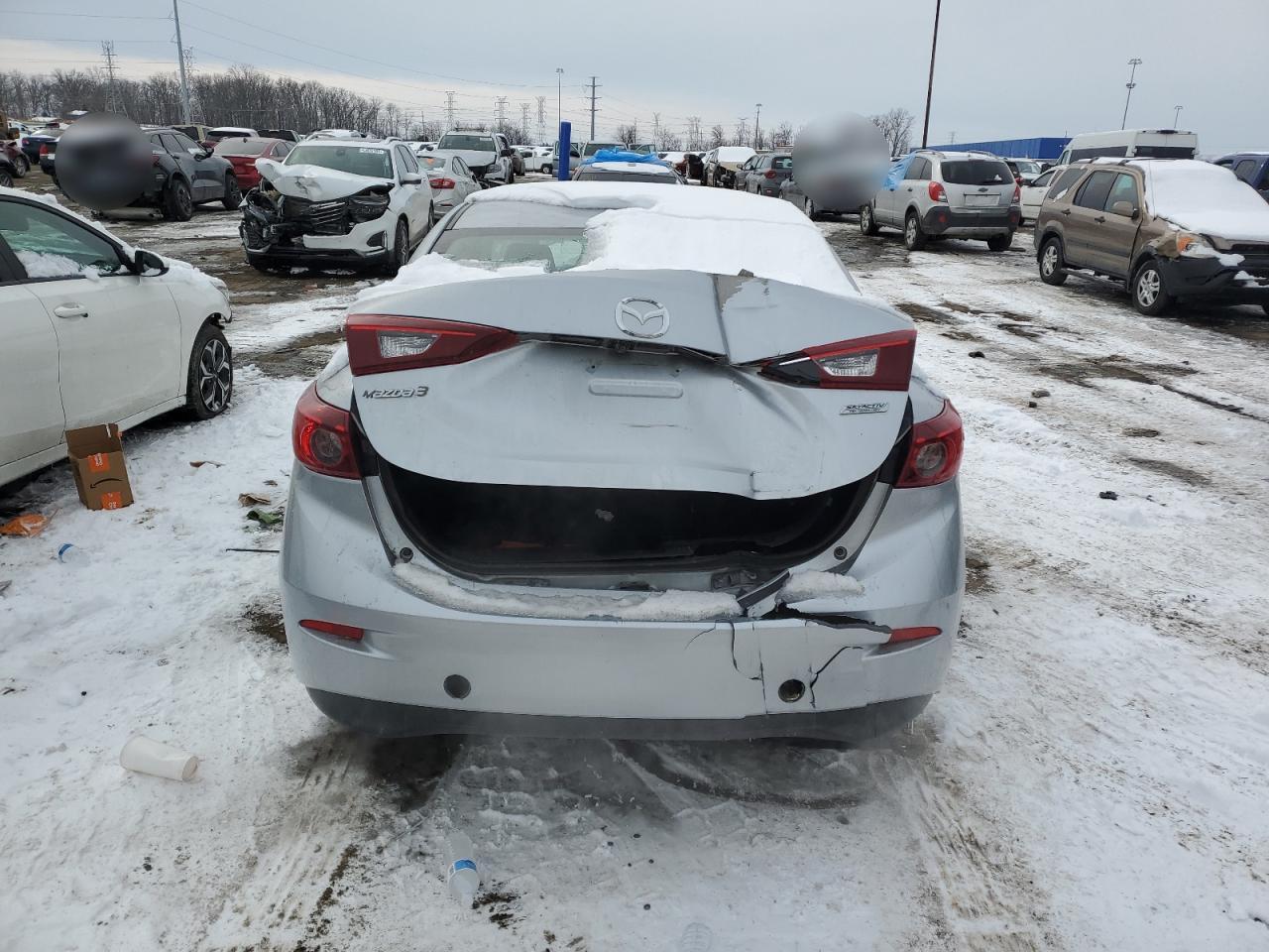 2017 Mazda 3 - Image 6