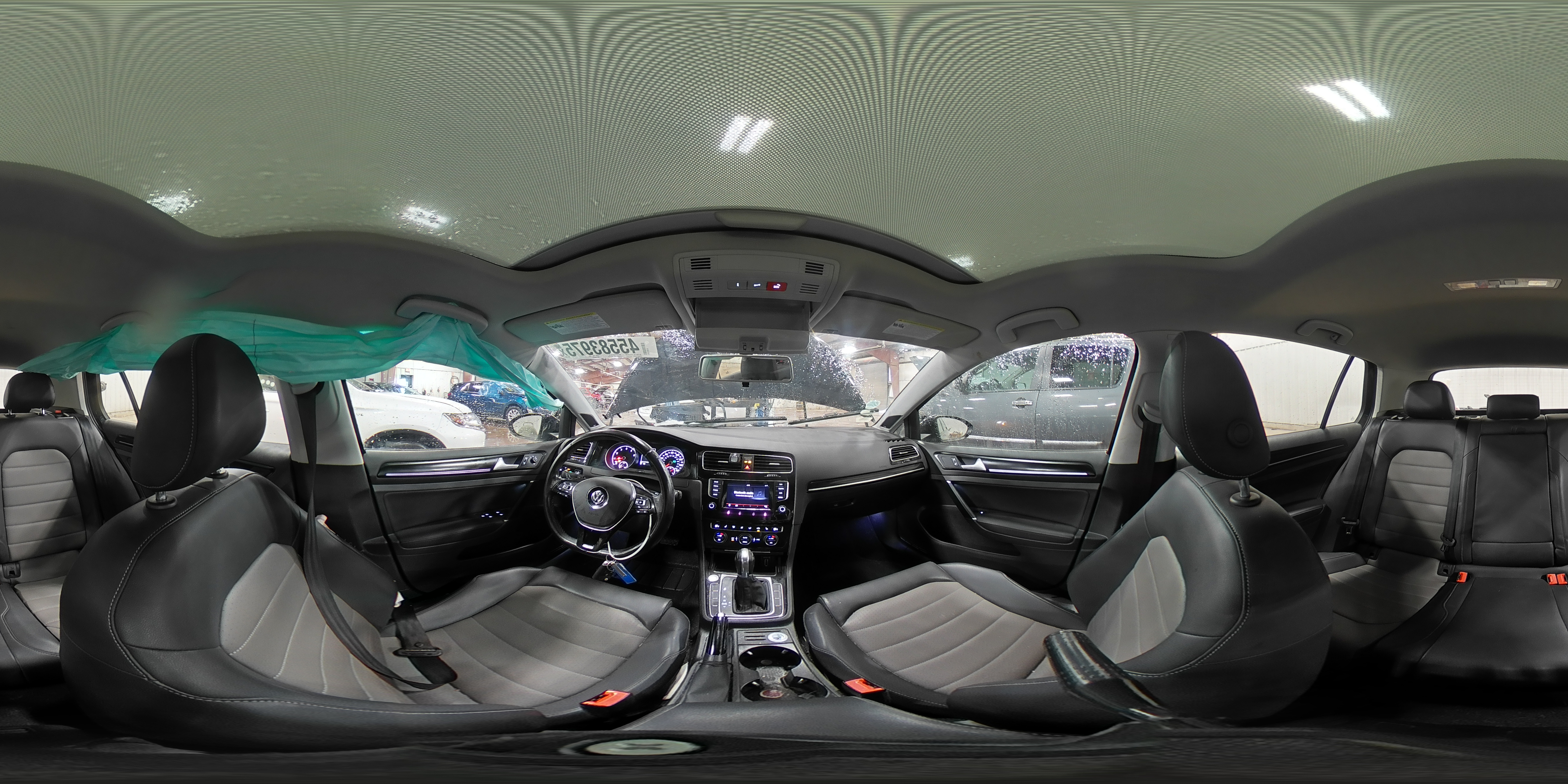2015 Volkswagen Golf - Image 14