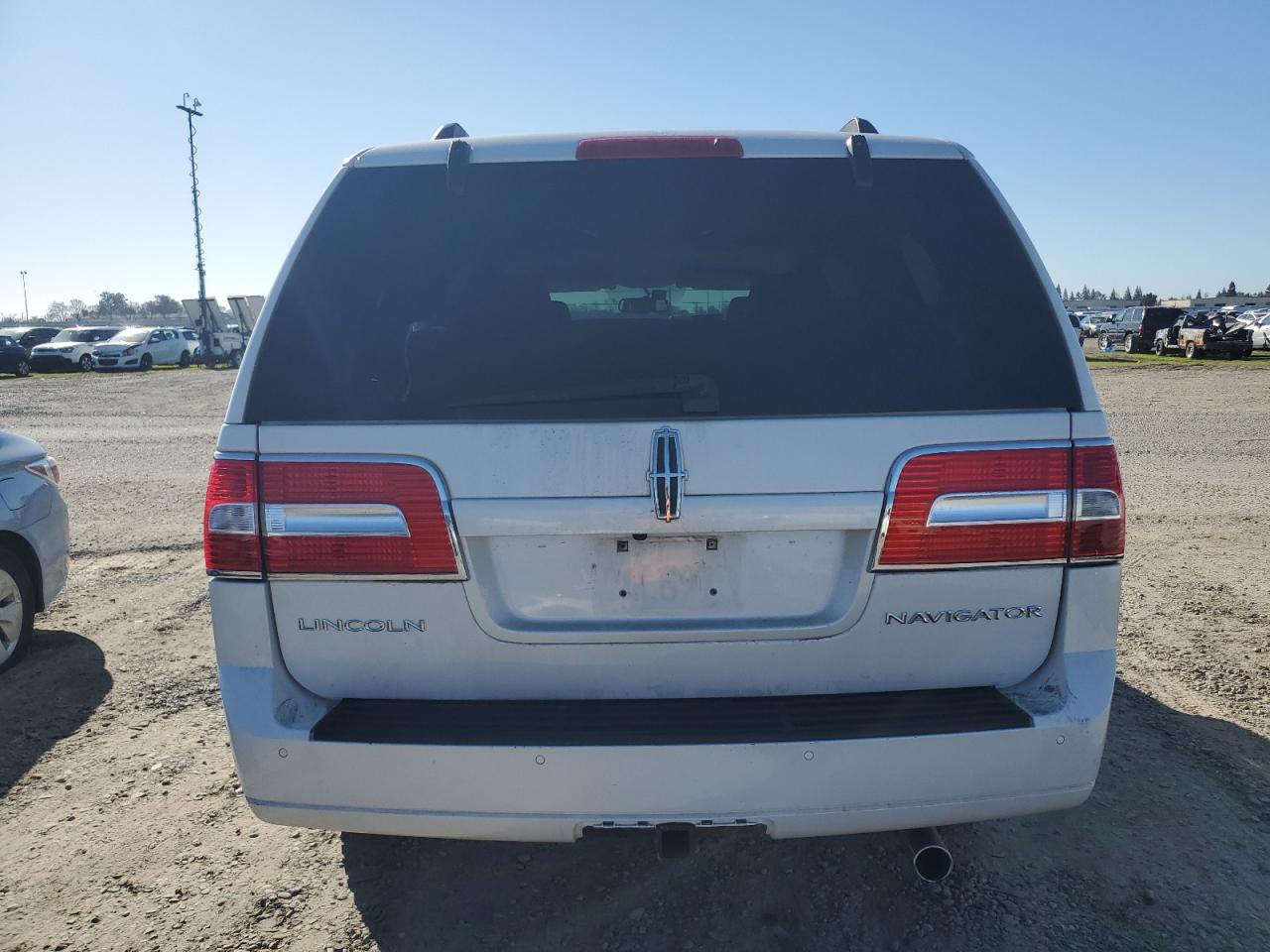 2012 Lincoln Navigator - Image 6