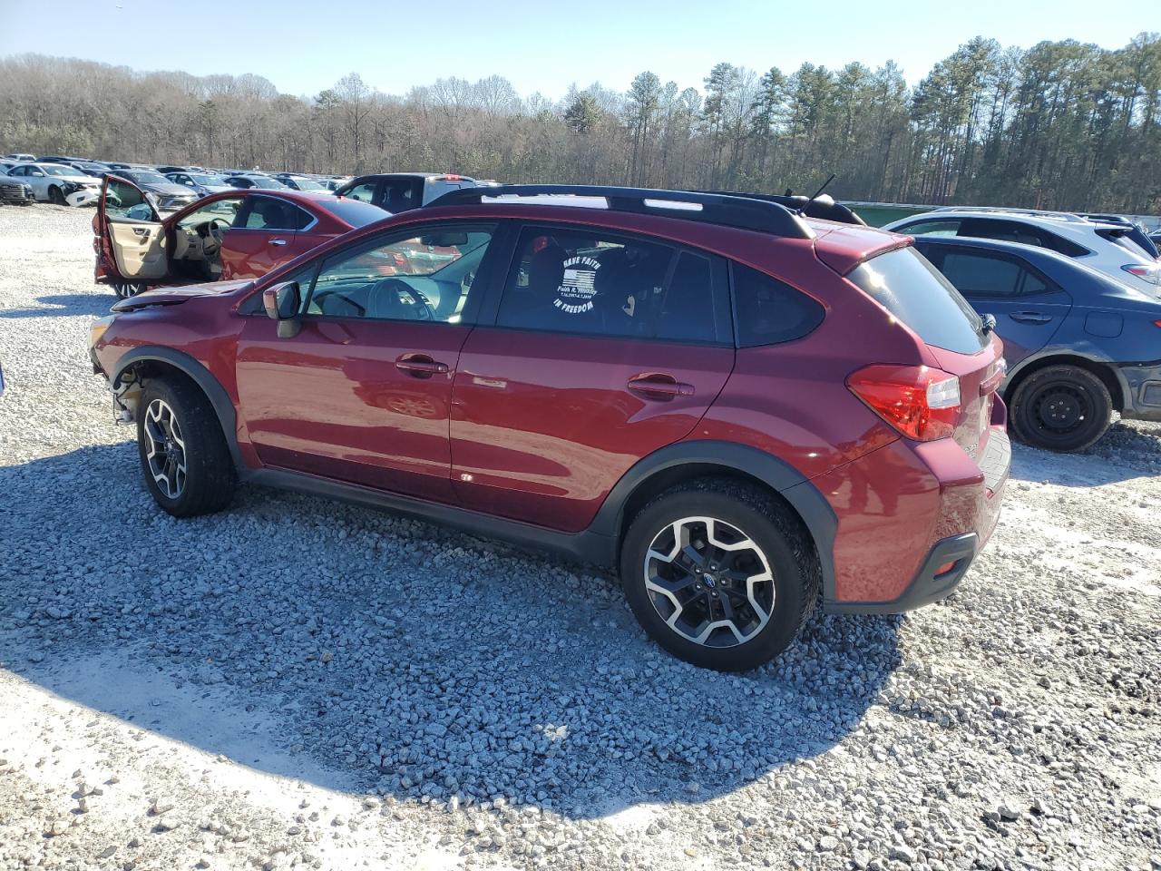 2016 Subaru XV - Image 2