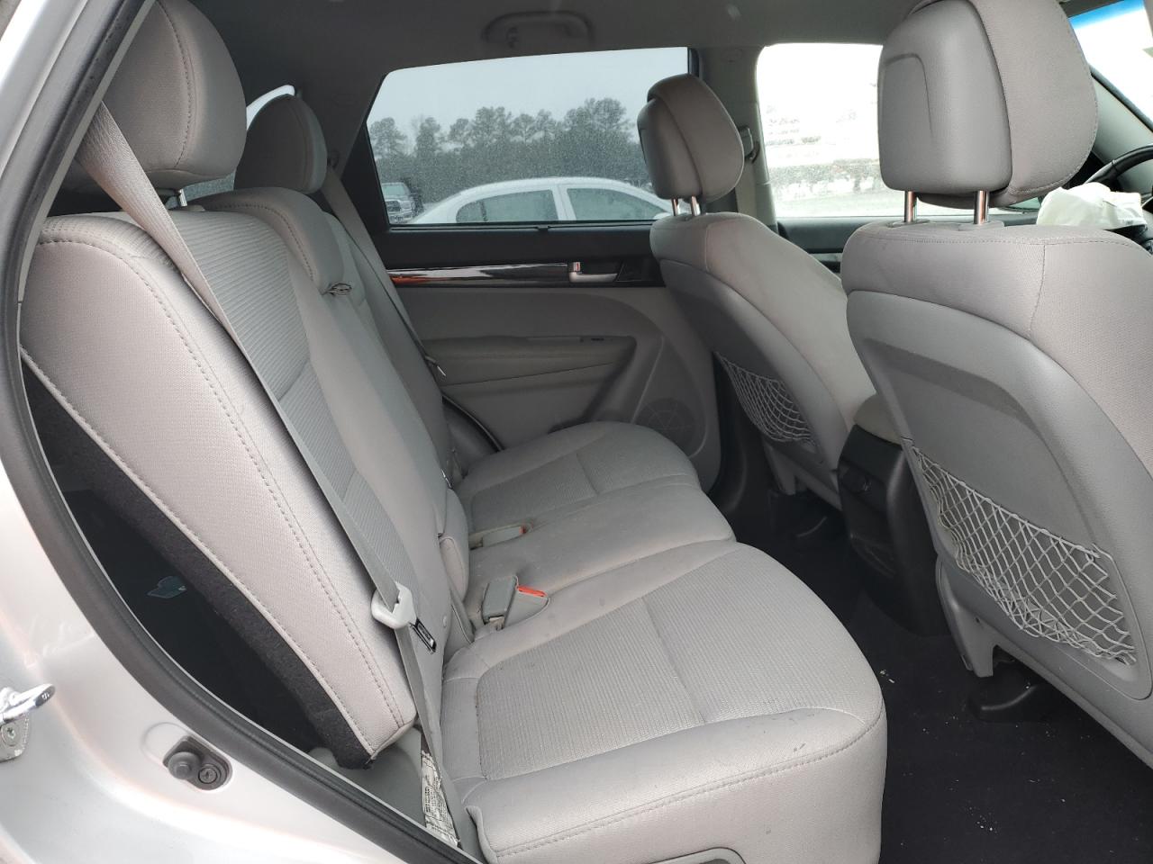 2014 Kia Sorento - Image 11