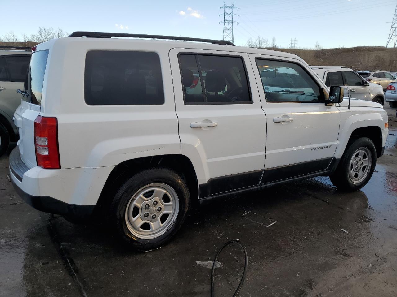 2015 Jeep Liberty (Patriot) - Image 3