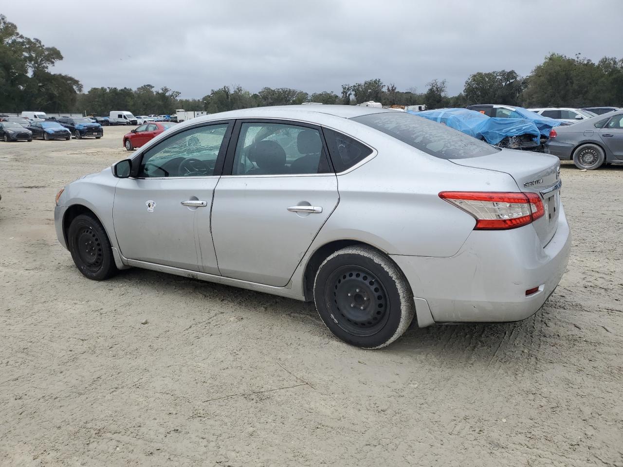 2015 Nissan Sentra - Image 2