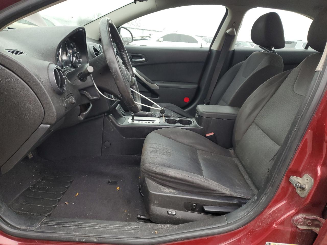 2010 Pontiac G6 - Image 7